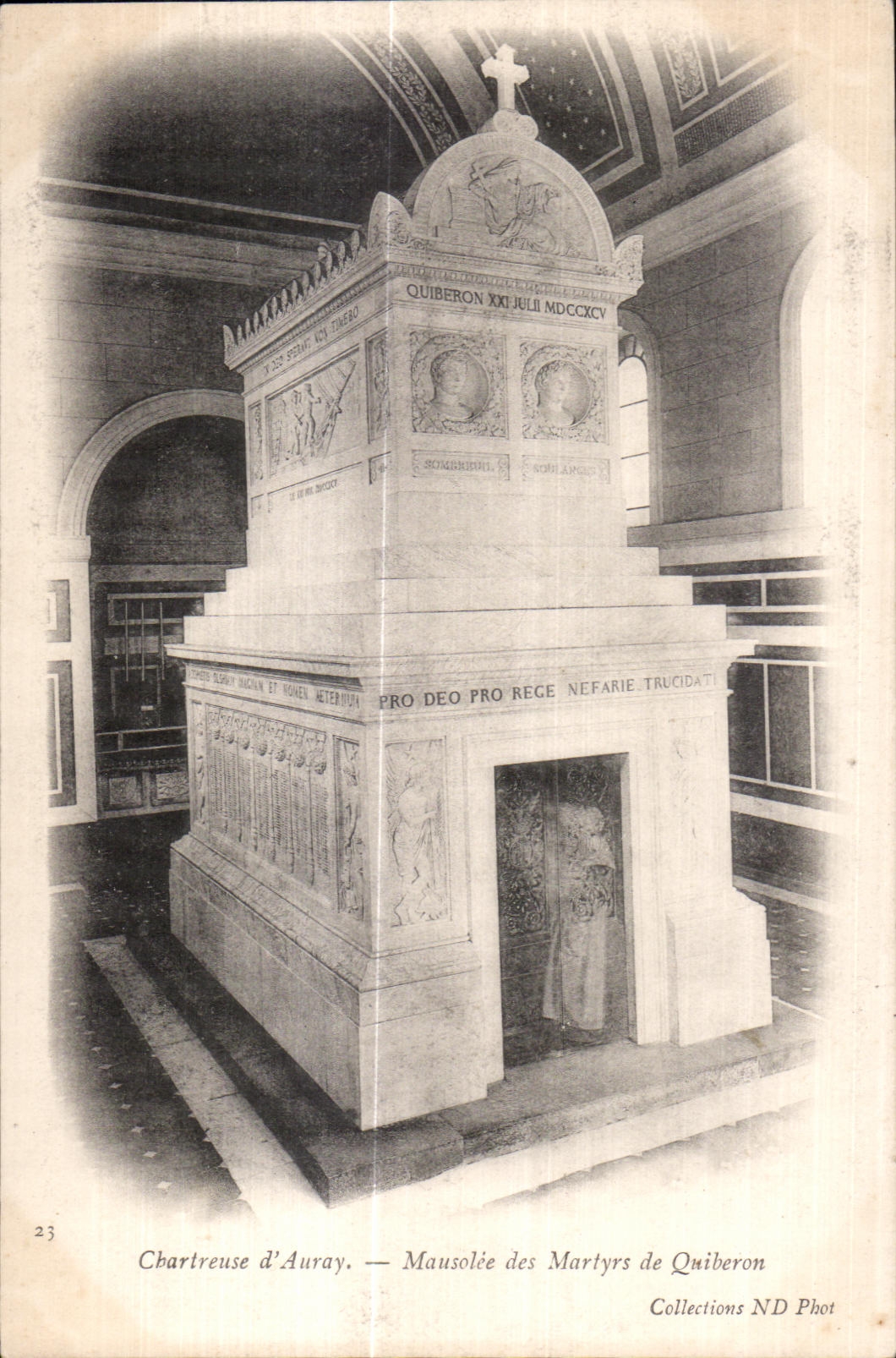 CPA Chartreuse Auray Mausoleum of the Martyrs of Quiberon