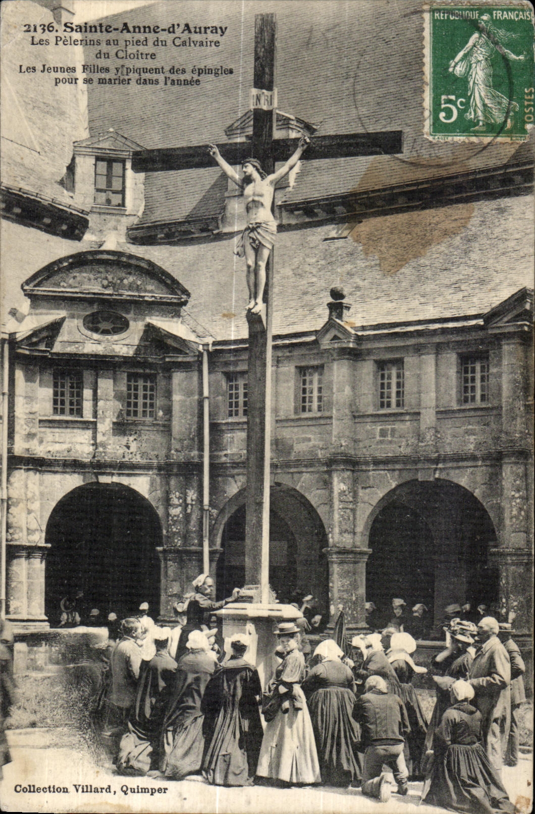 CPA Sainte Anne Auray Pelerine with the foot of the Martyrdom of the Cloister the Ypiquent Girls of the pins for my