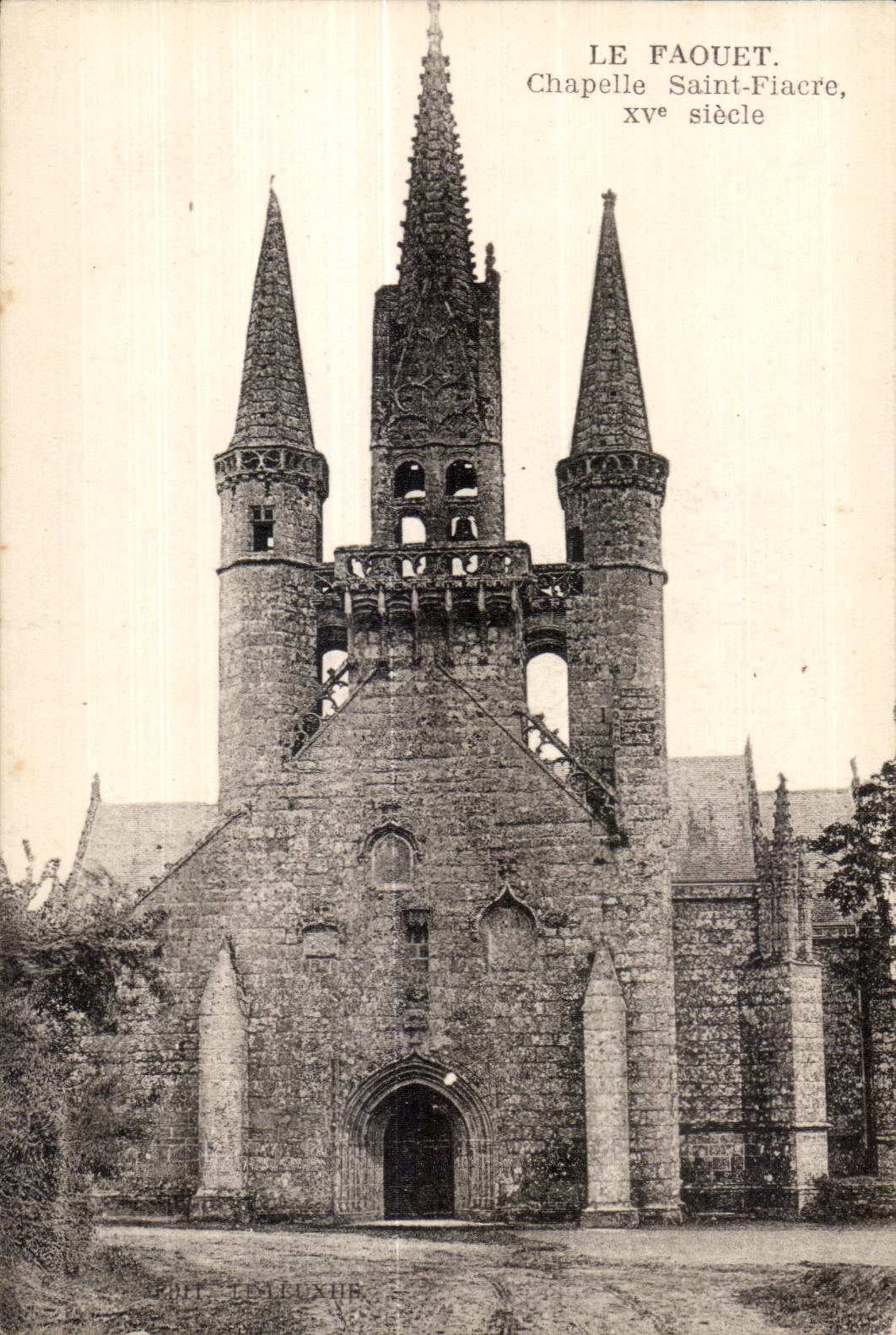 CPA Le Faouet Chapelle Saint Fiacre XV siecle