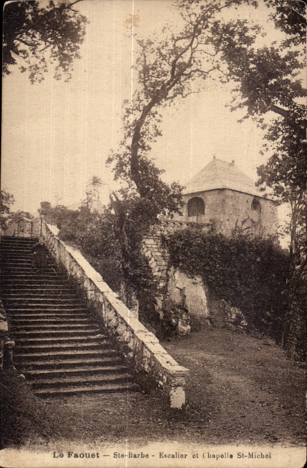 CPA Le Faouet Ste Barbe Escaliar et Chapelle St Michel