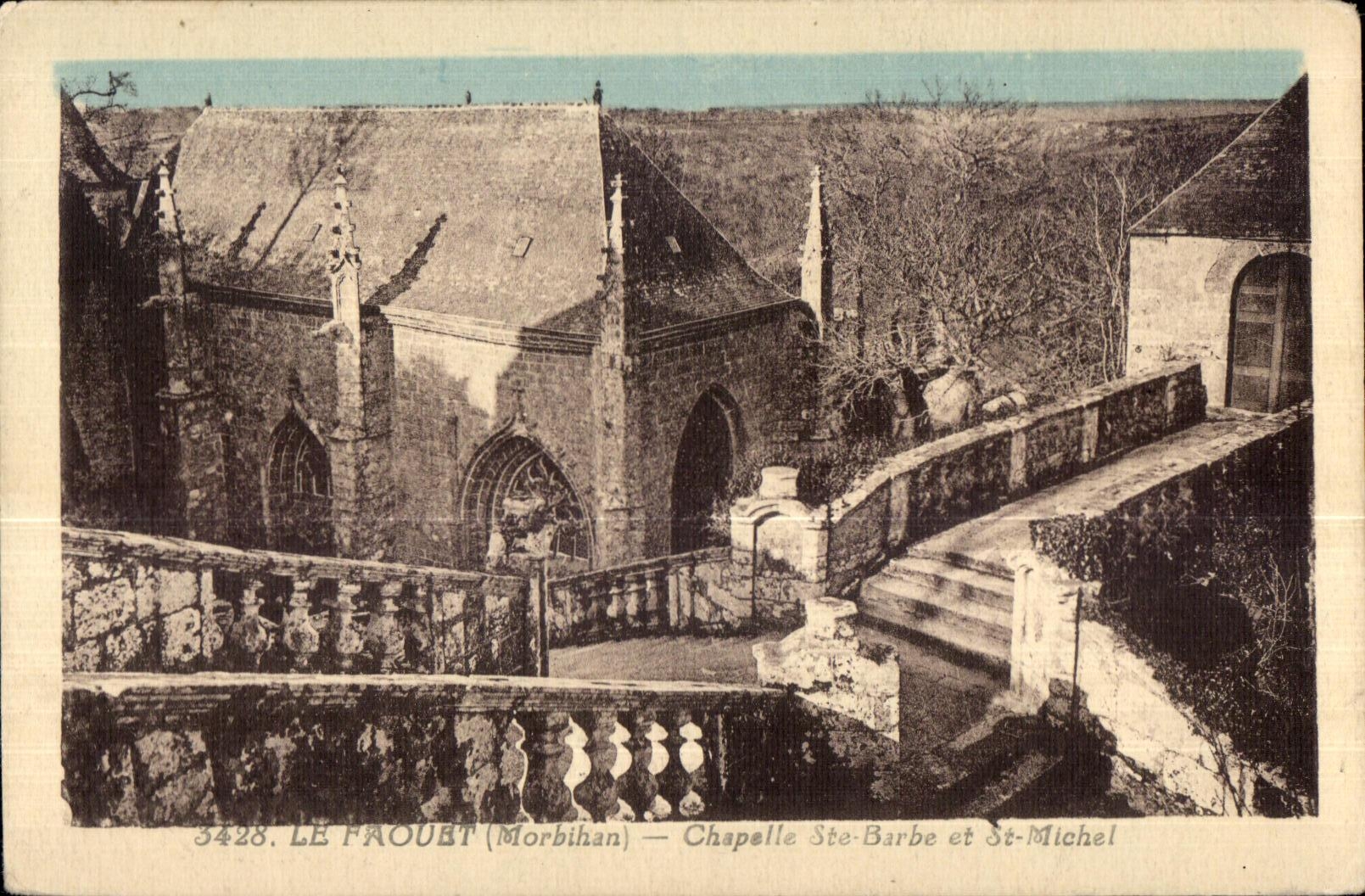 CPA Le Faouet(Morbihan) Chapelle Ste Barbe et St Michel
