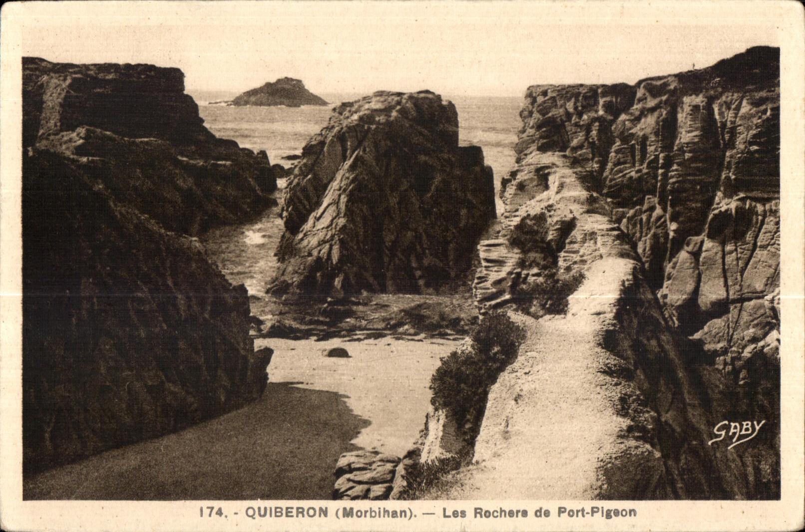 CPA Quiberon(Morbihan) Les Rochers de Port Pigeon