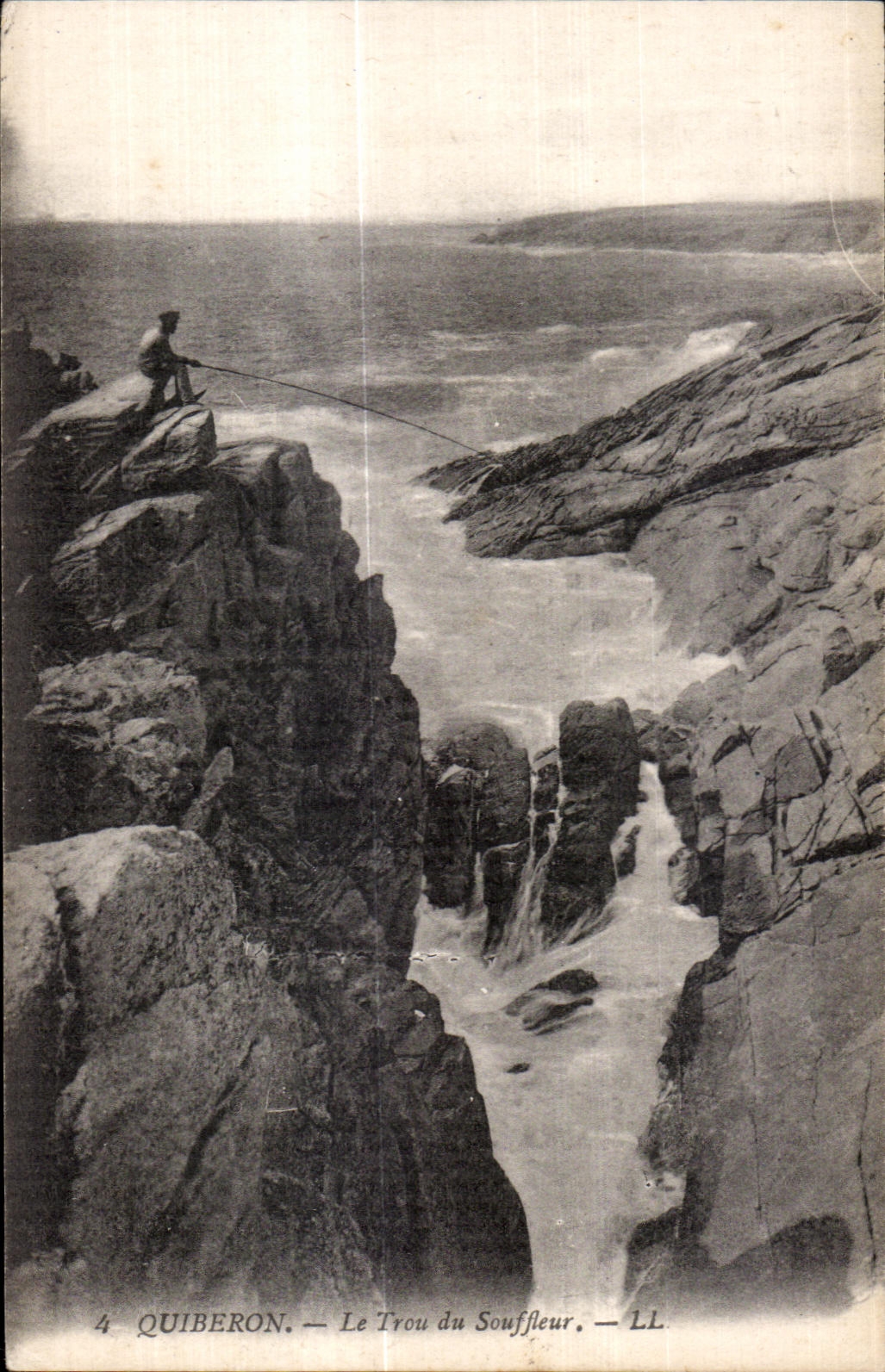 CPA Quiberon Le Trou du Souffleur Pecheur