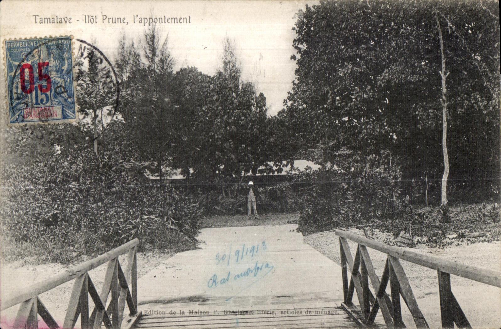 CPA Tamatave Anjouan Small island Plum I wharf