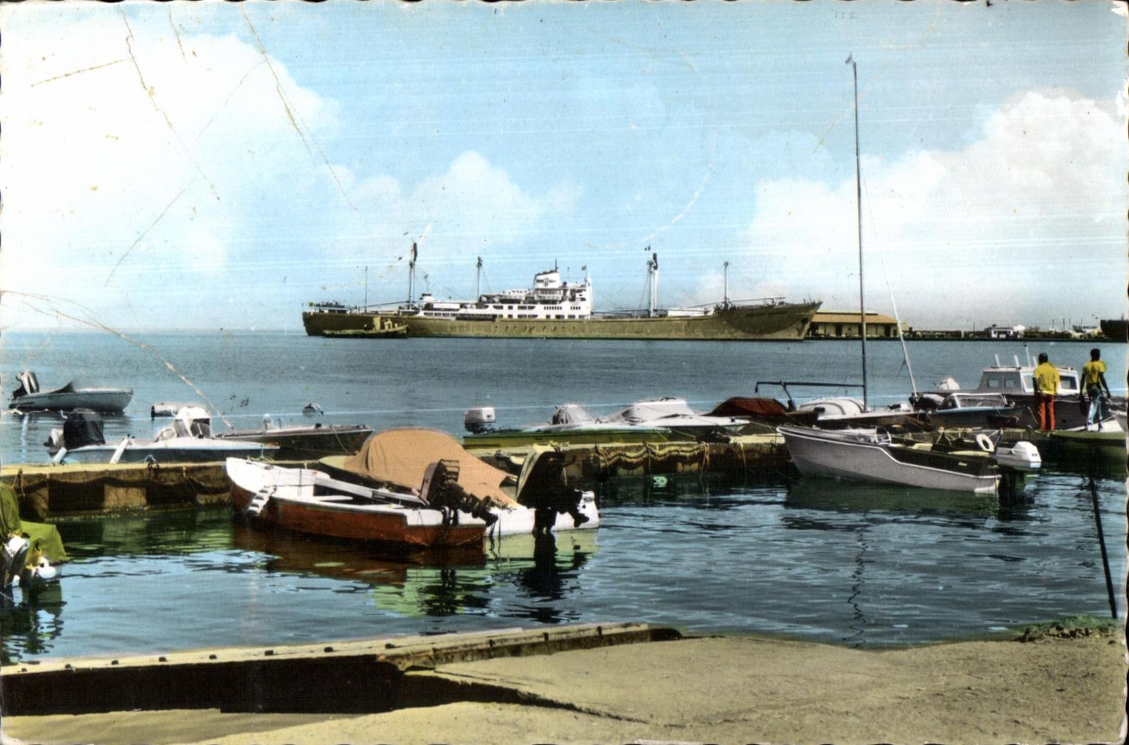 CPA Djibouti View of the port Dimensions of Somalis