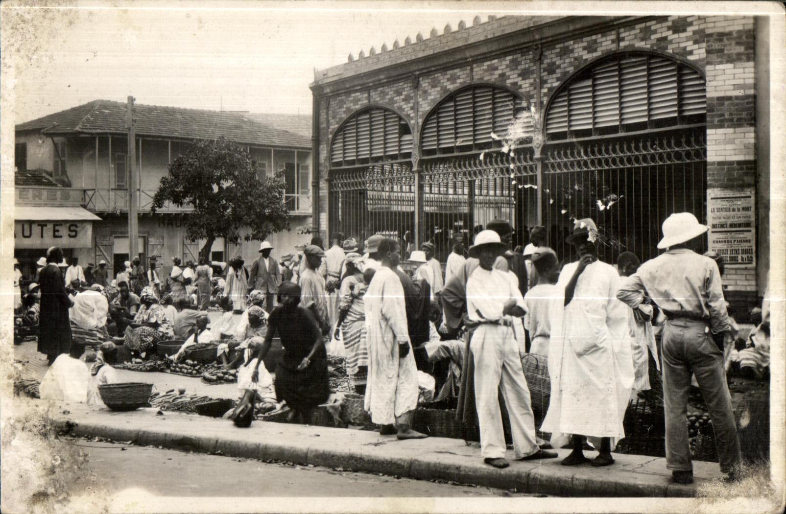 CPA Dakar a corner of the Senegal Market