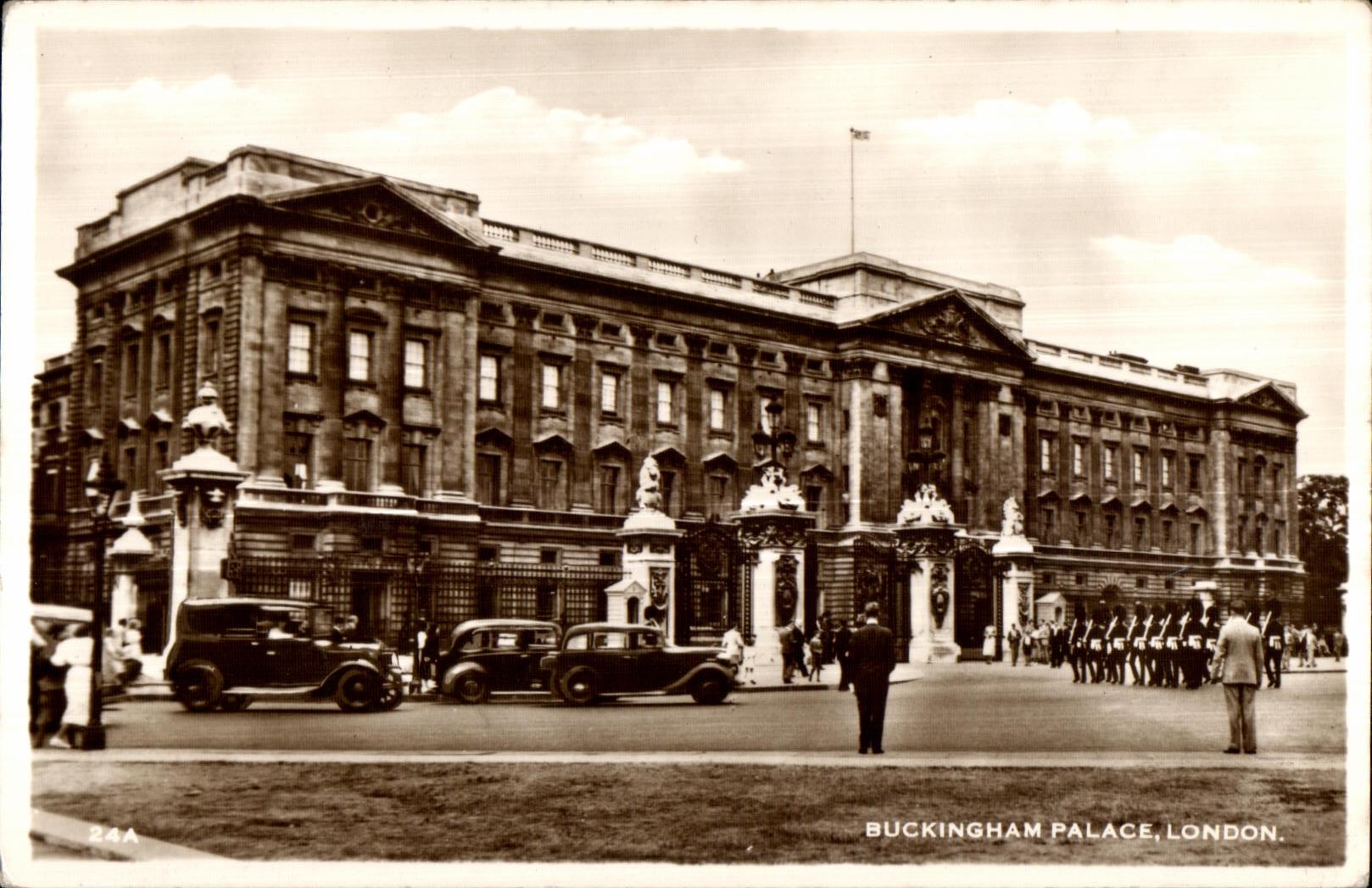 CPA Buckingham Palace London London