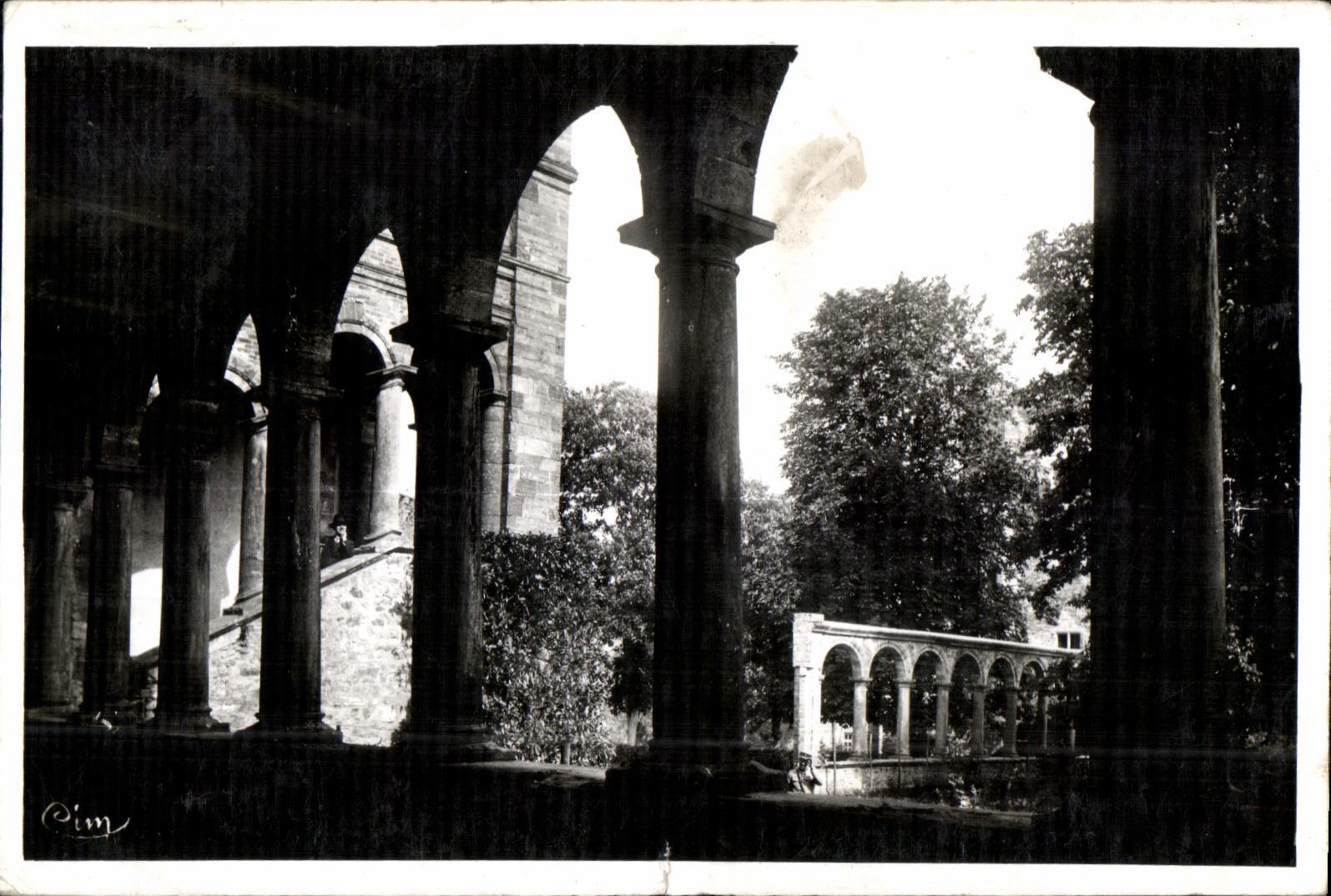 Chateaubriant - Court of the Castle - CPA