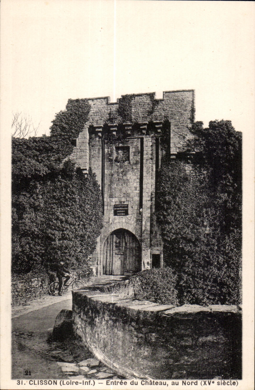 Clisson - Entrance of the Castle - CPA