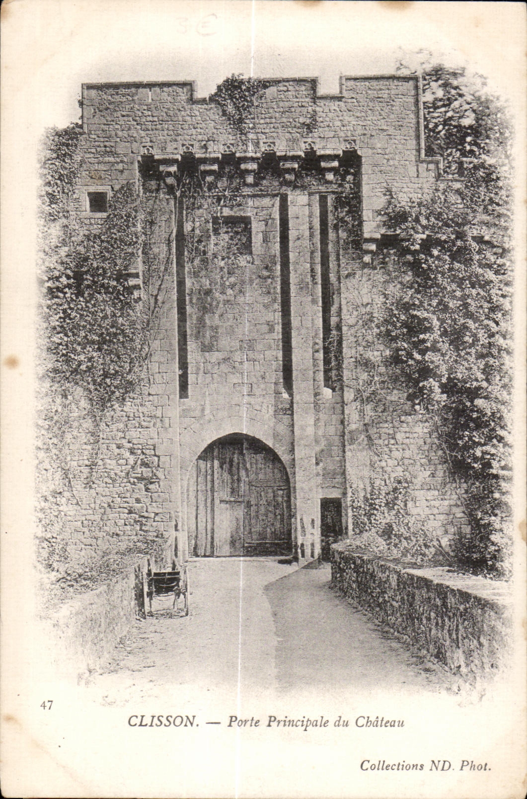 Clisson - Principal Gate of the Castle - CPA