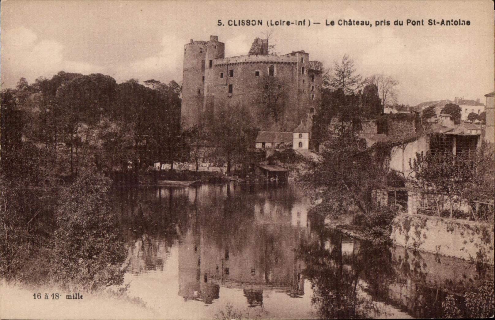 Clisson - el castillo tomado del St Antonio del puente - CPA