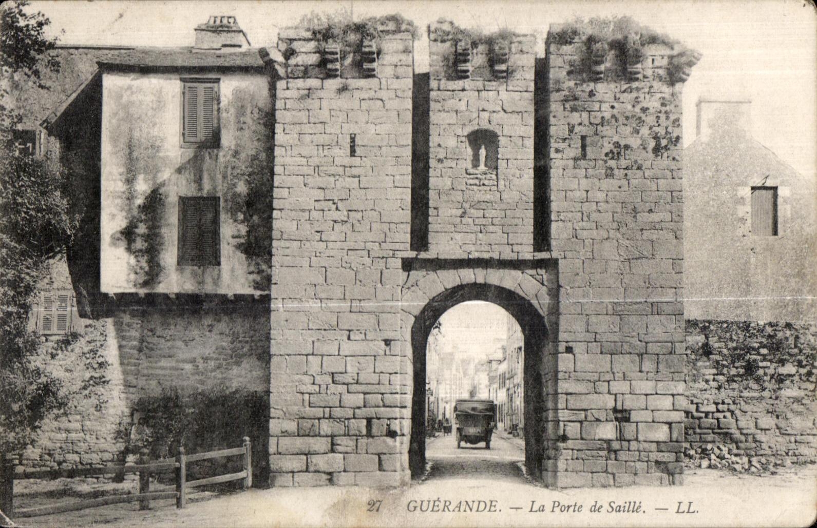 CPA Guerande La Porte de Saille