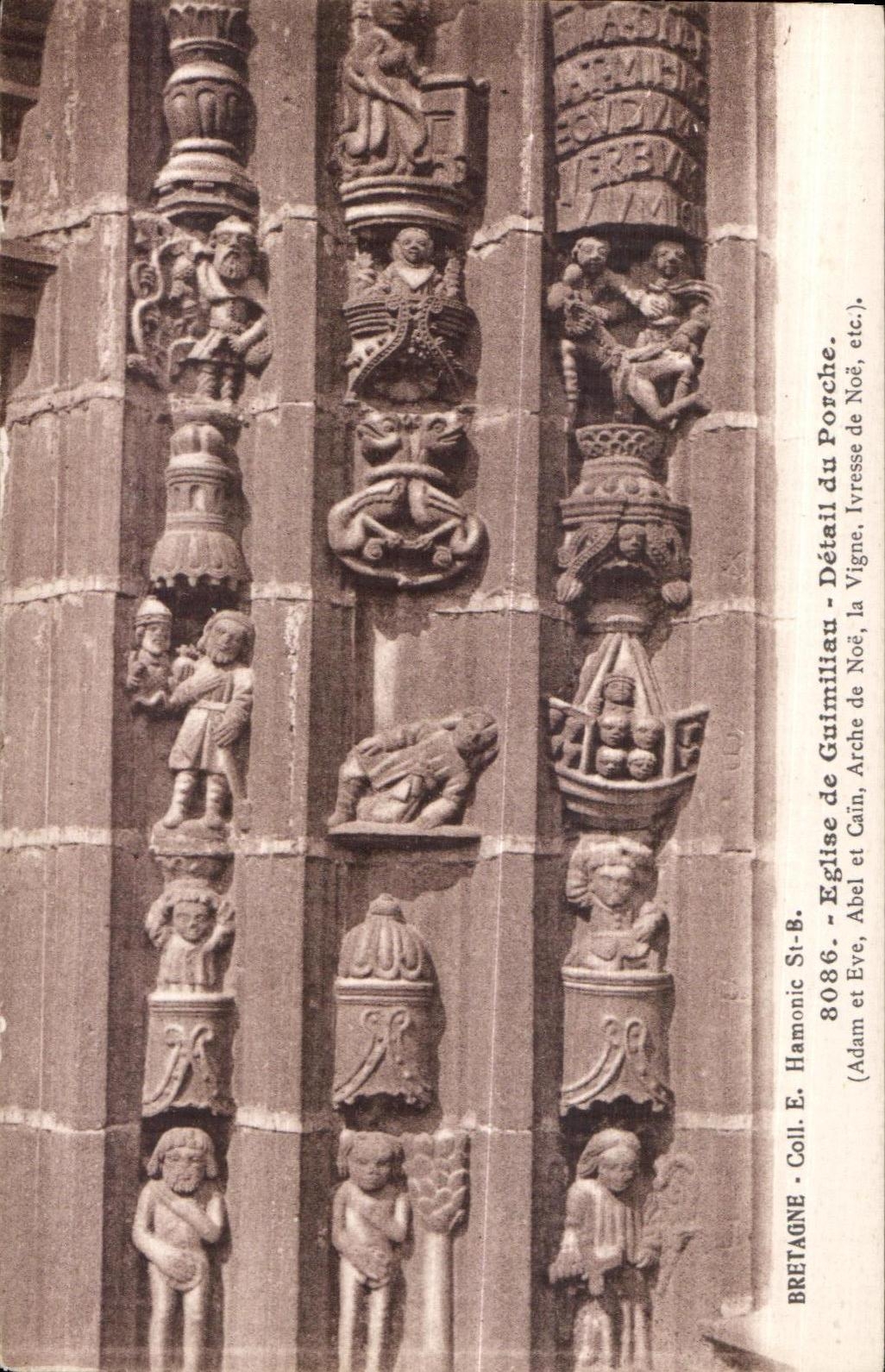 CPA Eglise de Guimiliau Detail du Porche