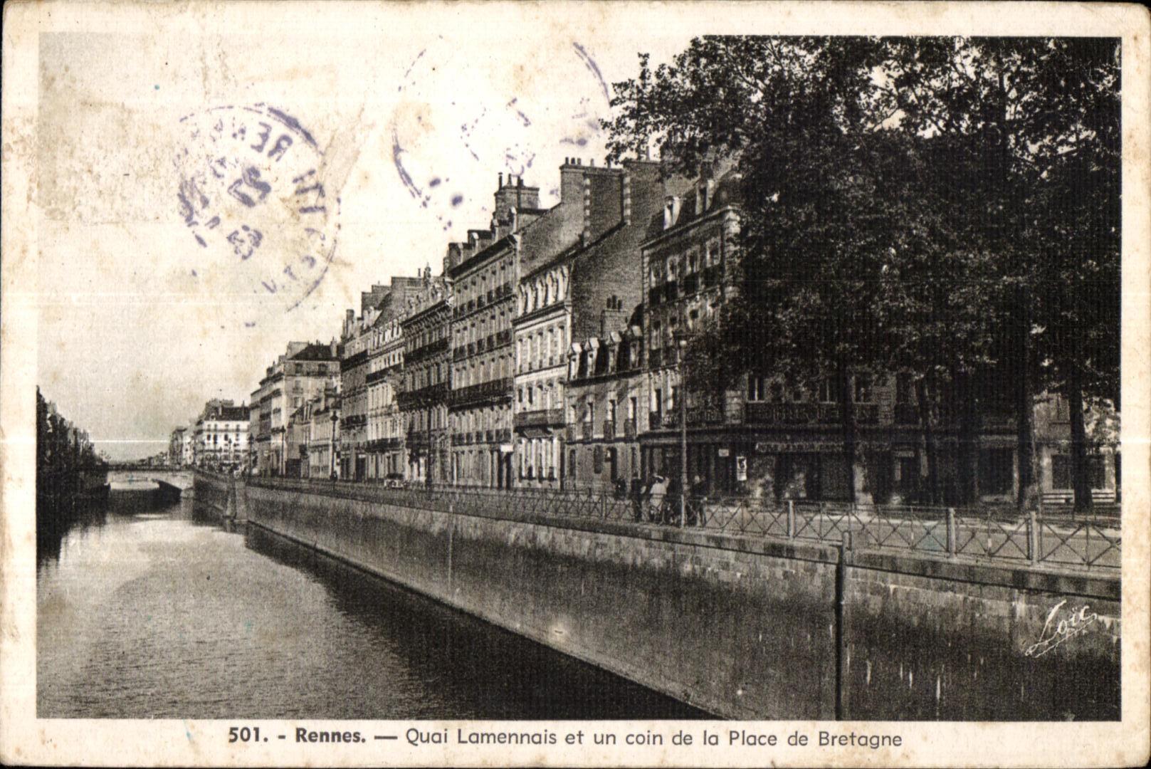 CPA Rennes Quai Lamennais et un coin de la place de Bretagne