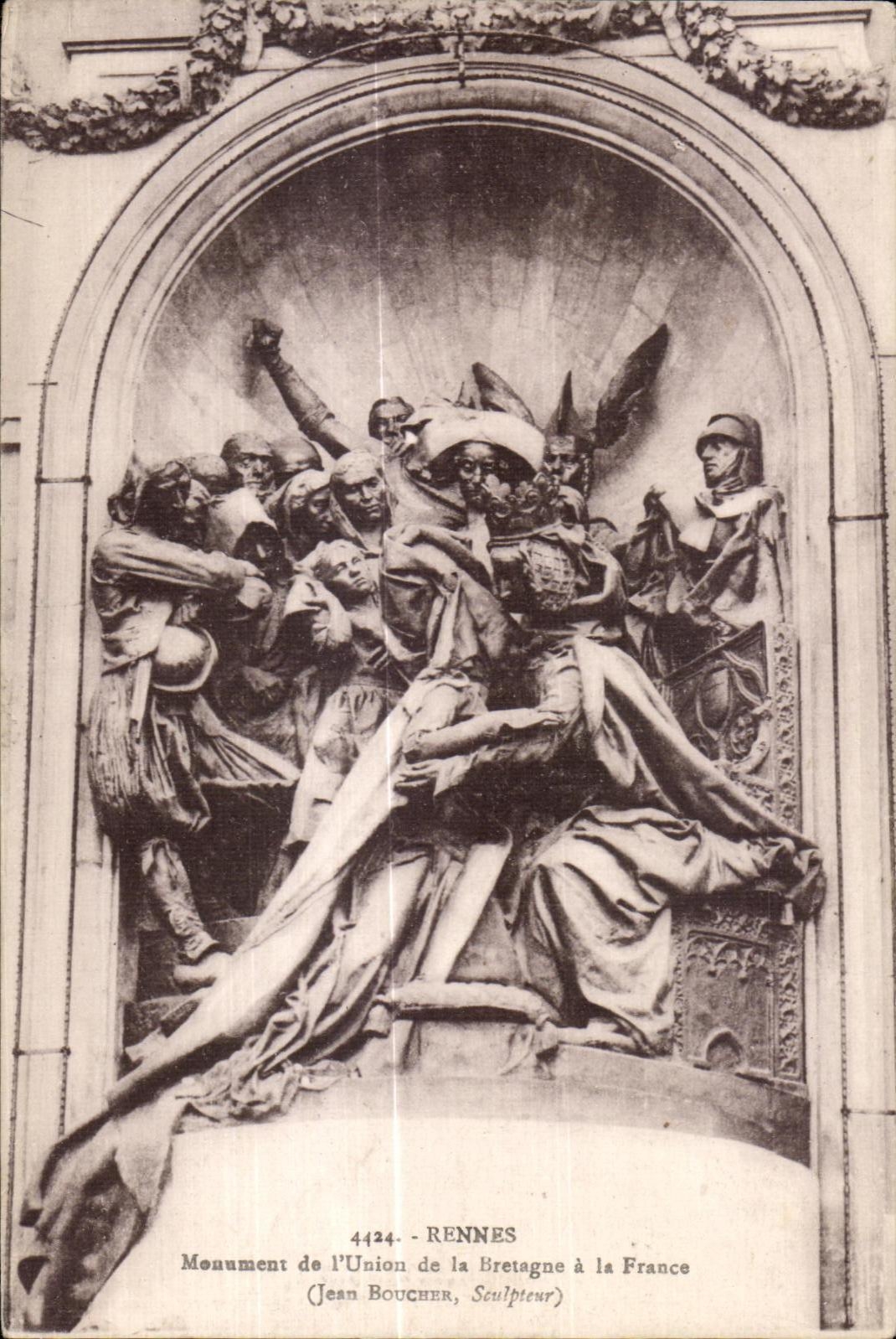 CPA Rennes Monument de I Union de la Bretagne a la France