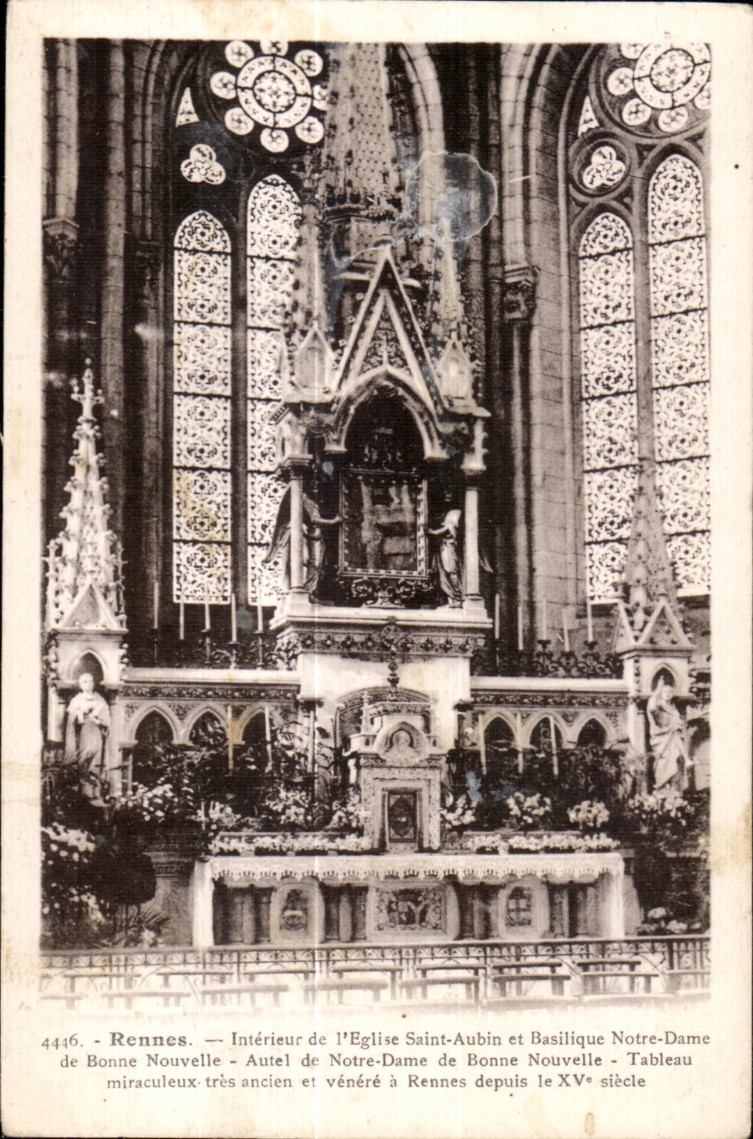 CPA Rennes Interieur de I eglise Saint Aubin et Basilique Notre Dame de Bonne Nouvelle Autel de Notre Dame de Bonne