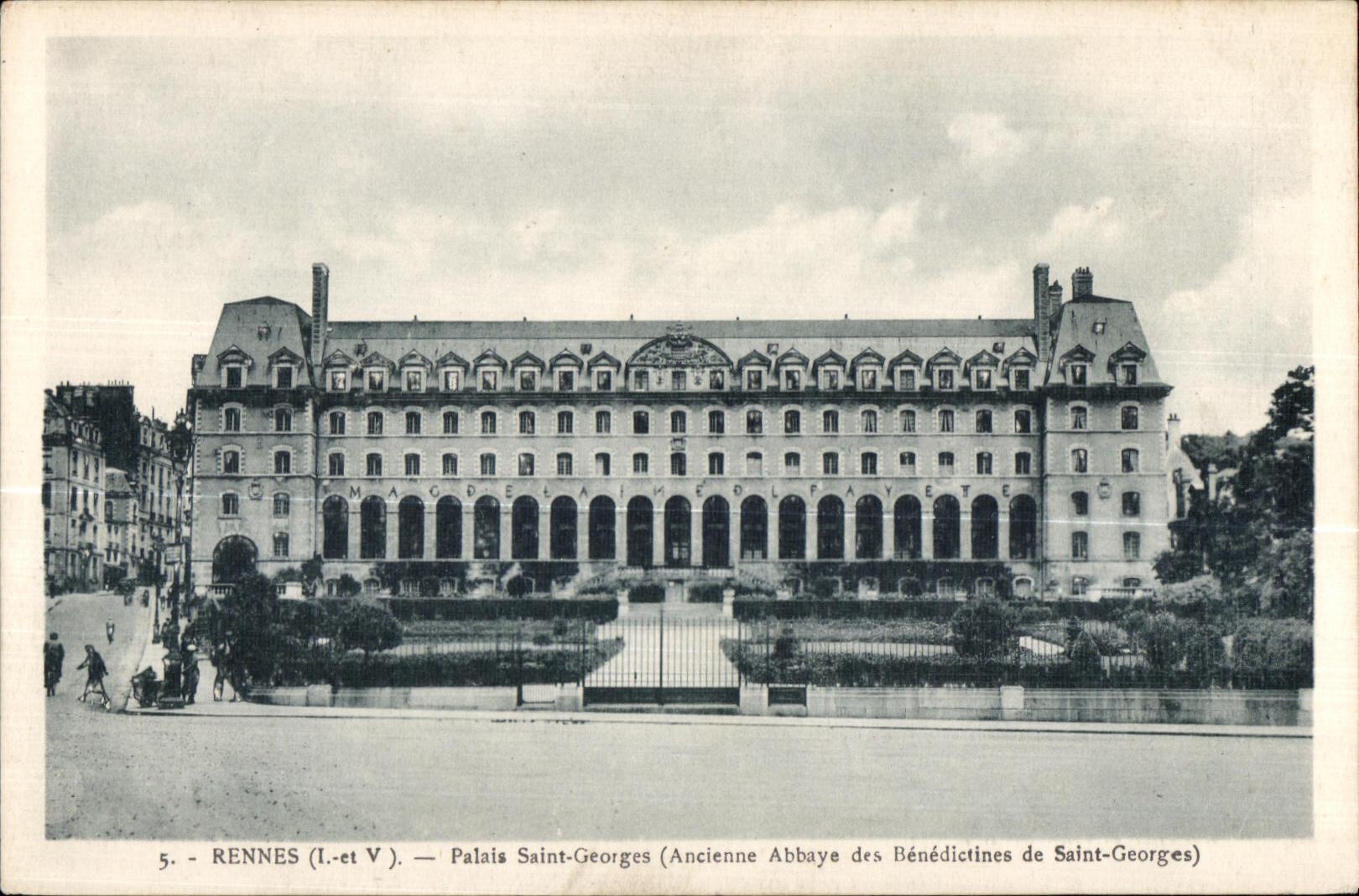 CPA Rennes (I et V) Palais Saint Georges (ancienne abbaye des Benedictines de Saint Georges)