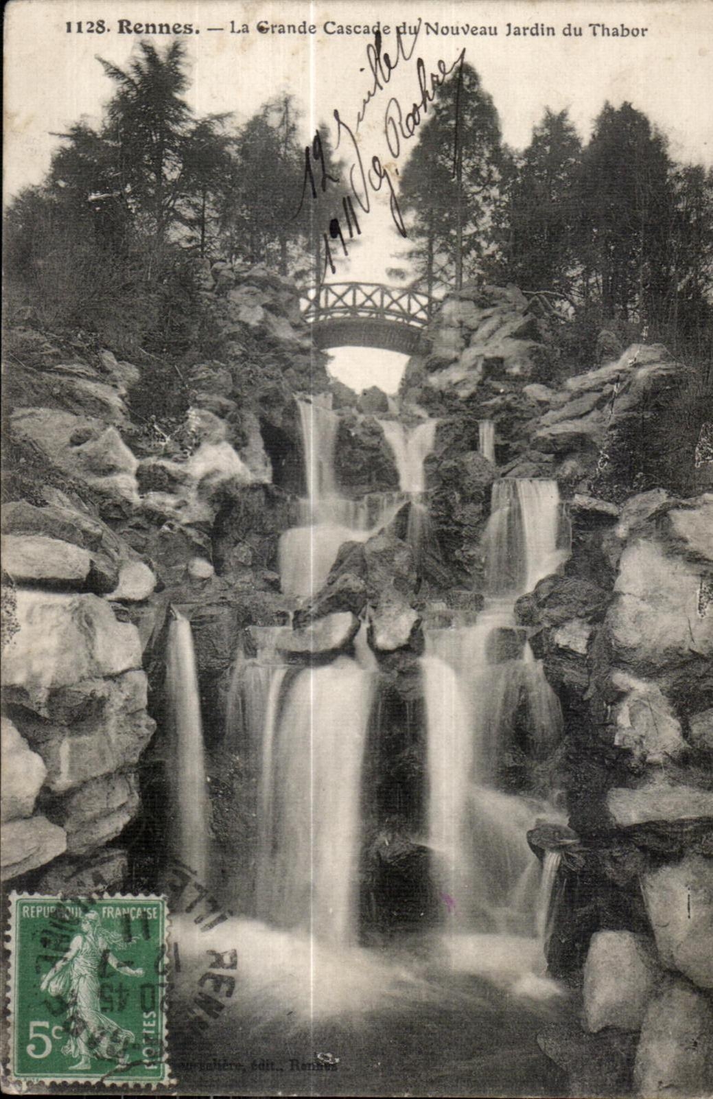 CPA La Grande Cascade du Nouveau Jardin du Thabor