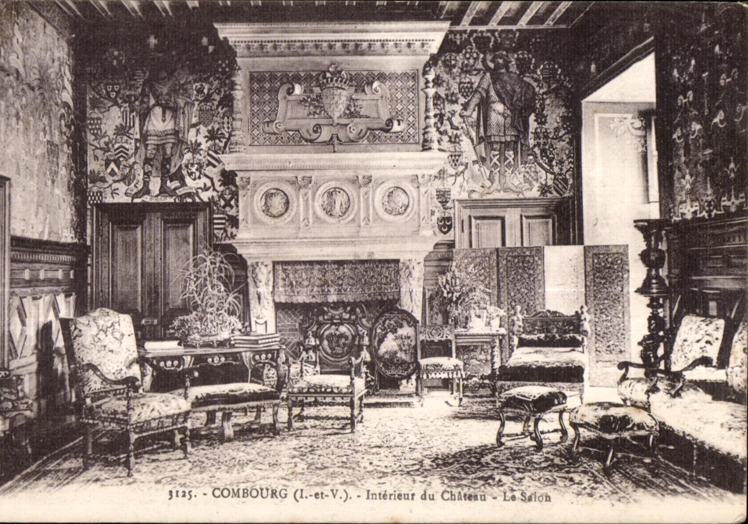 CPA Combourg (I et V) Interieur du chateau le Saion