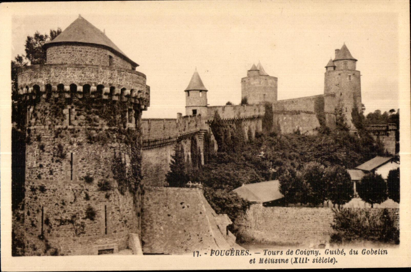 CPA Fougeres Tours de Coigny Guibe du Gobelin et Melusine