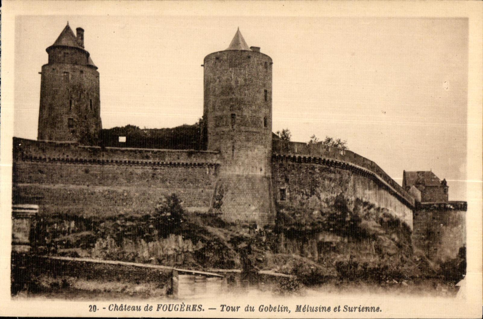 CPA Fougeres Chateau de Tour du Gobelin Melusine et Surienne