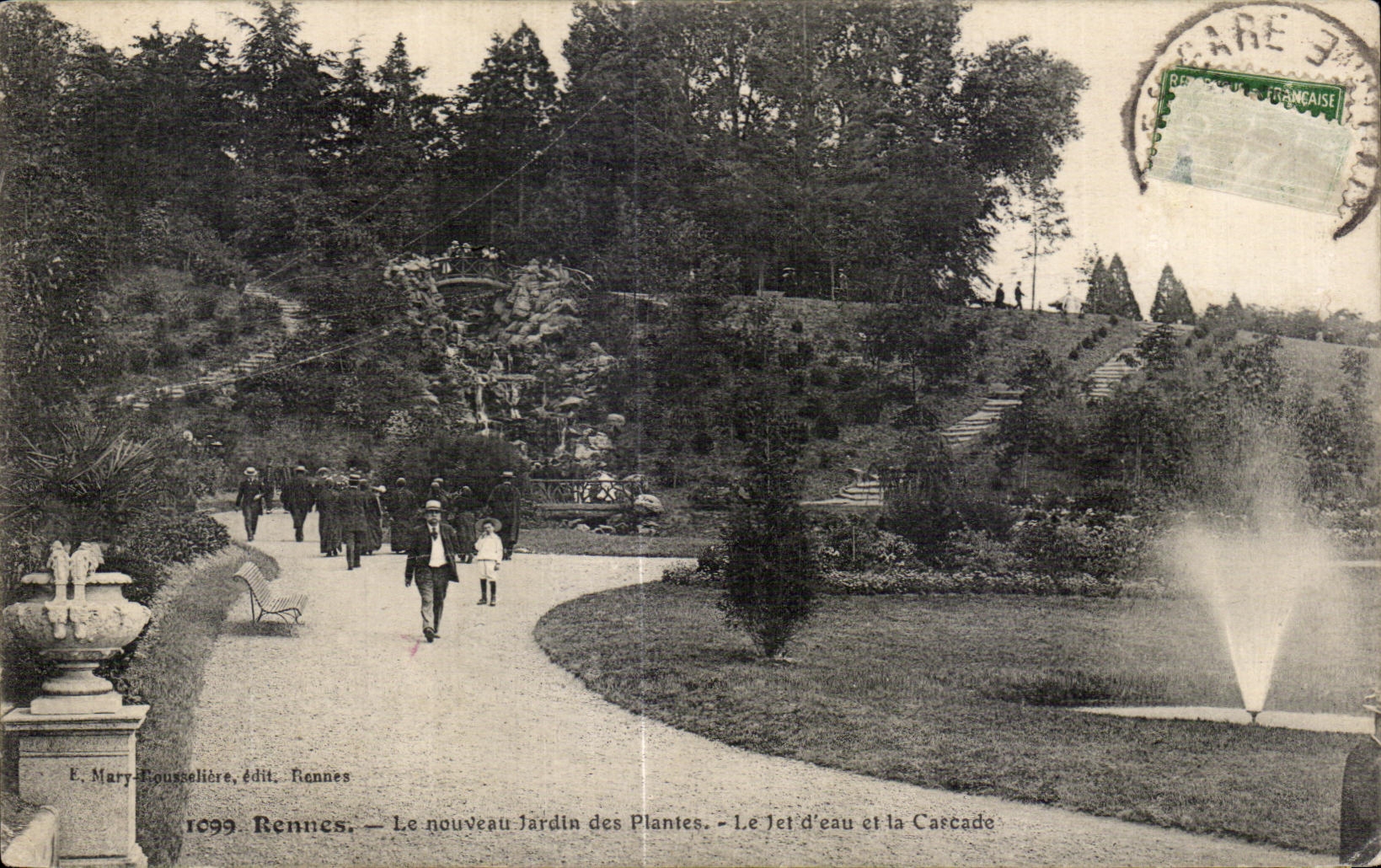 CPA Rennes Le nouveen Jardin des Plantes Le Jet d eau et la Careade