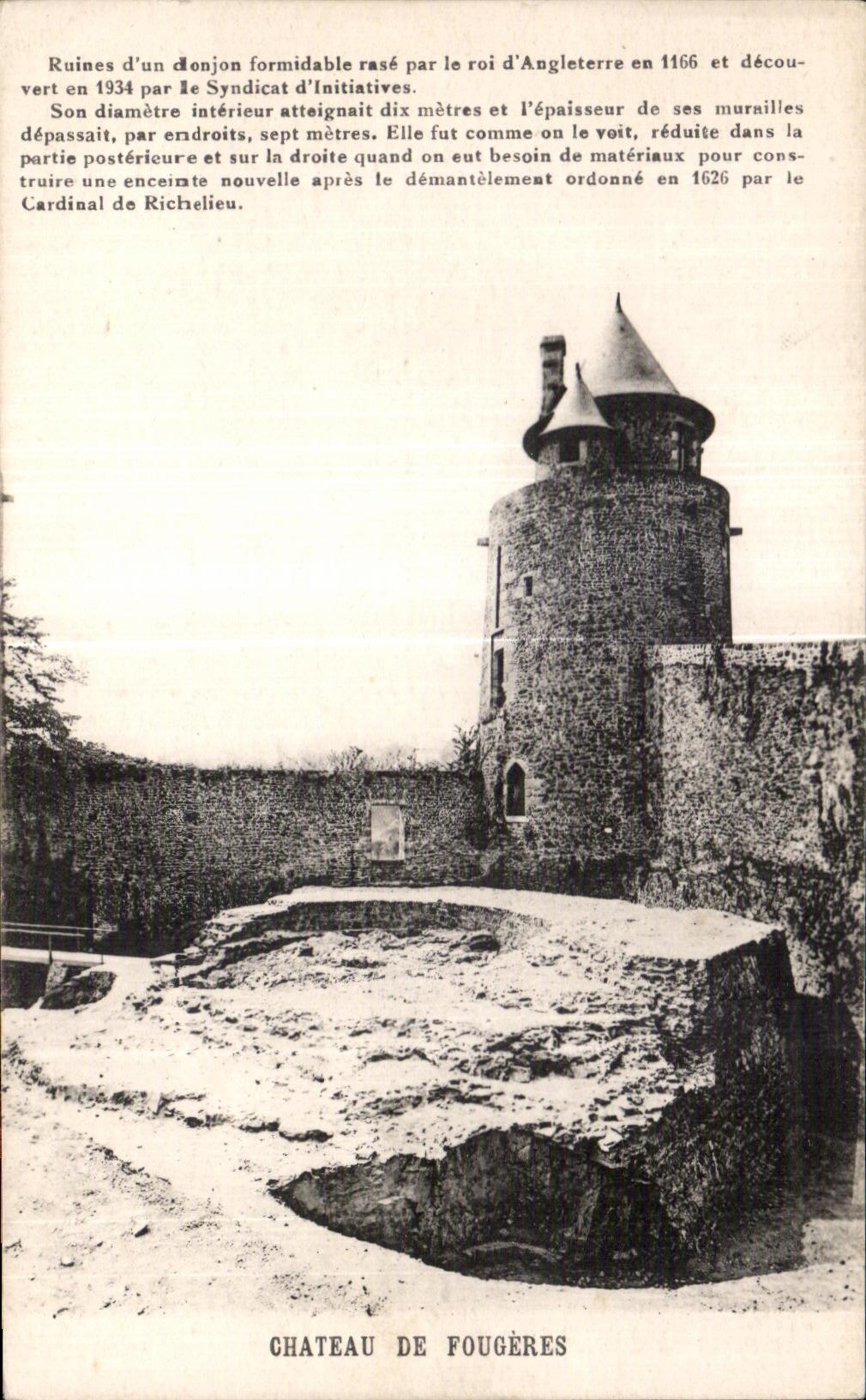 CPA Chateau De Fougeres