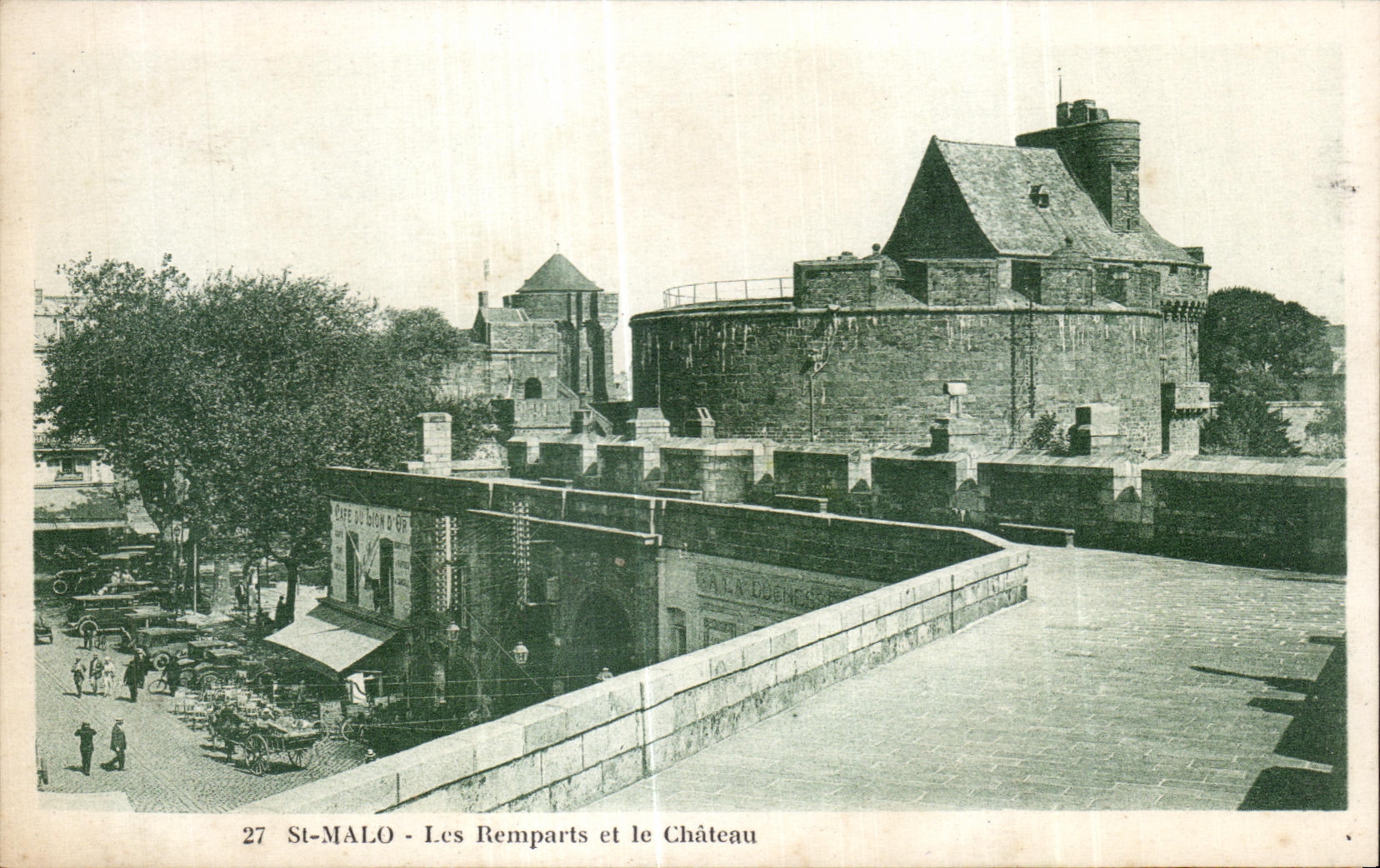 CPA St Malo Walls and the Castle