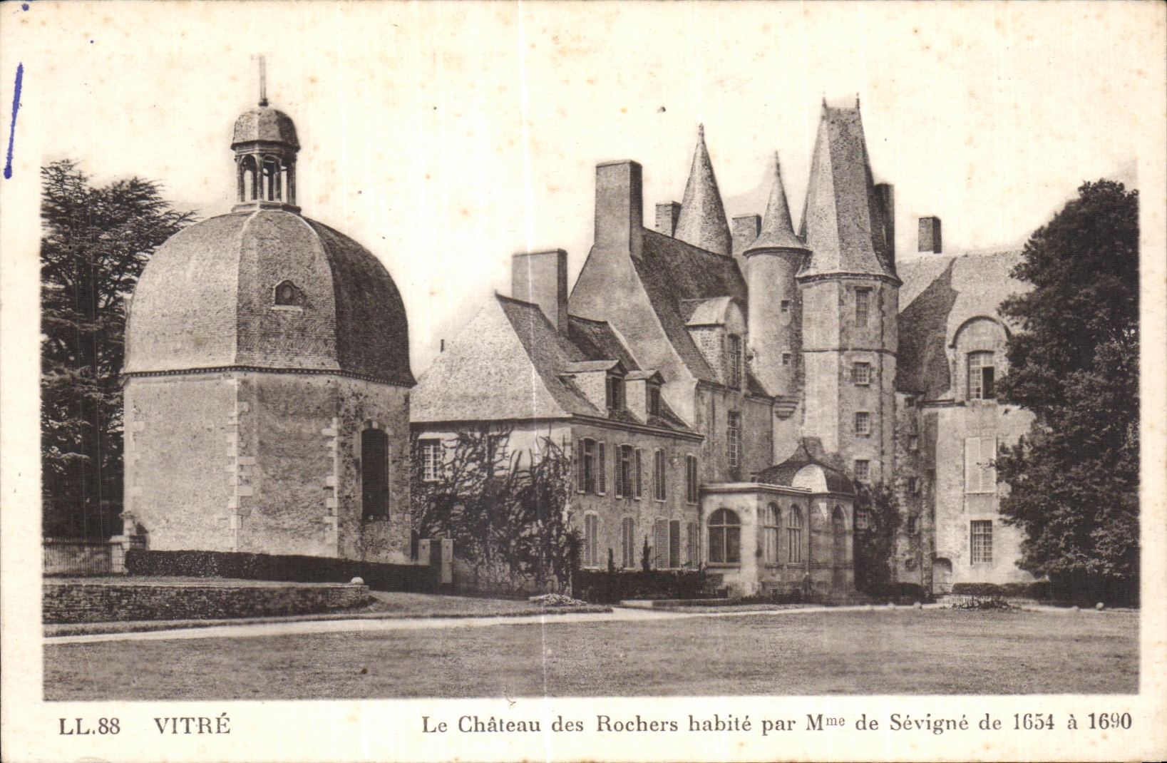 CPA Vitre Le Chateau des Rochers habite par de Sevigne de 