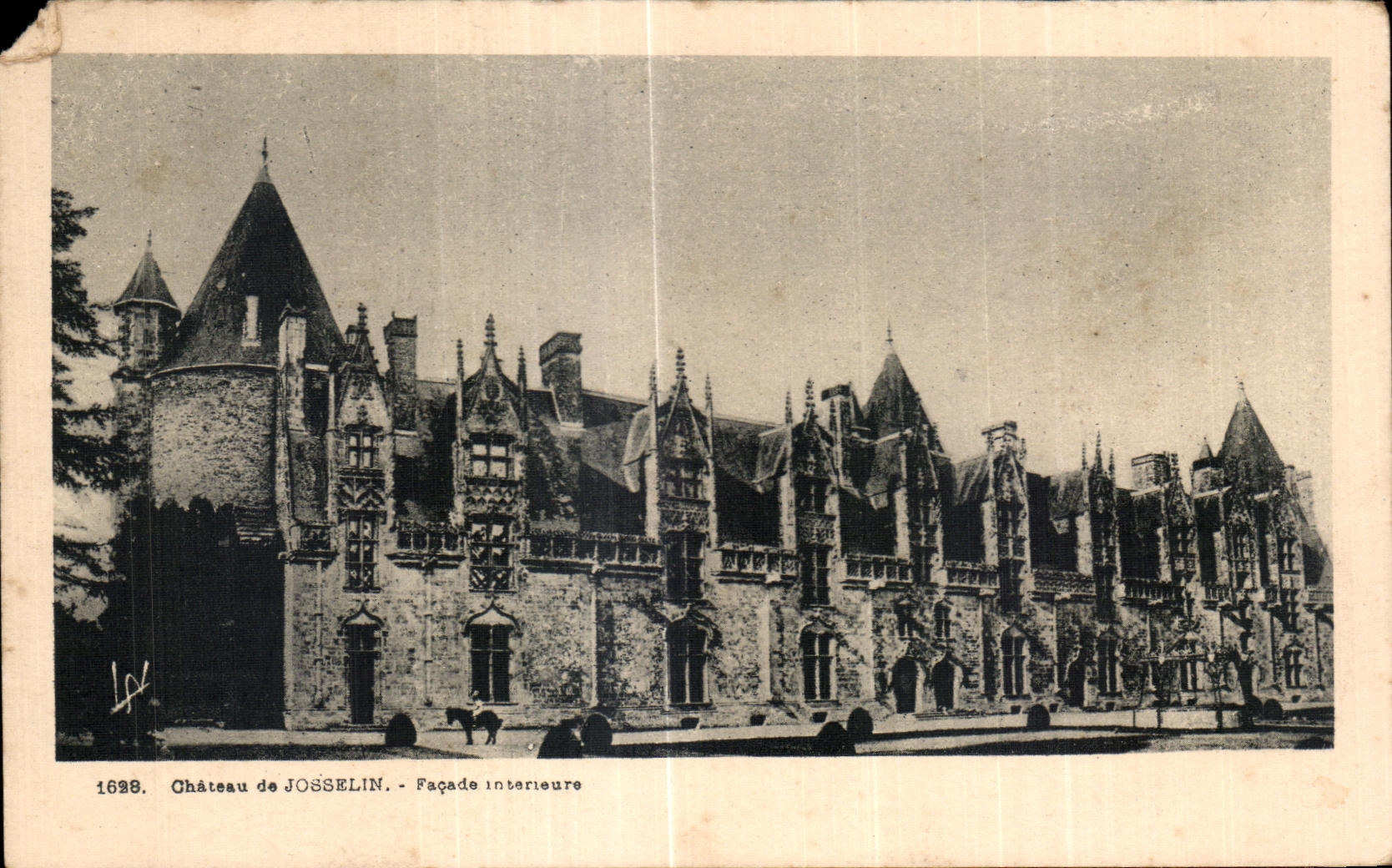 Castillo de CPA del ataque frontal de Josselin