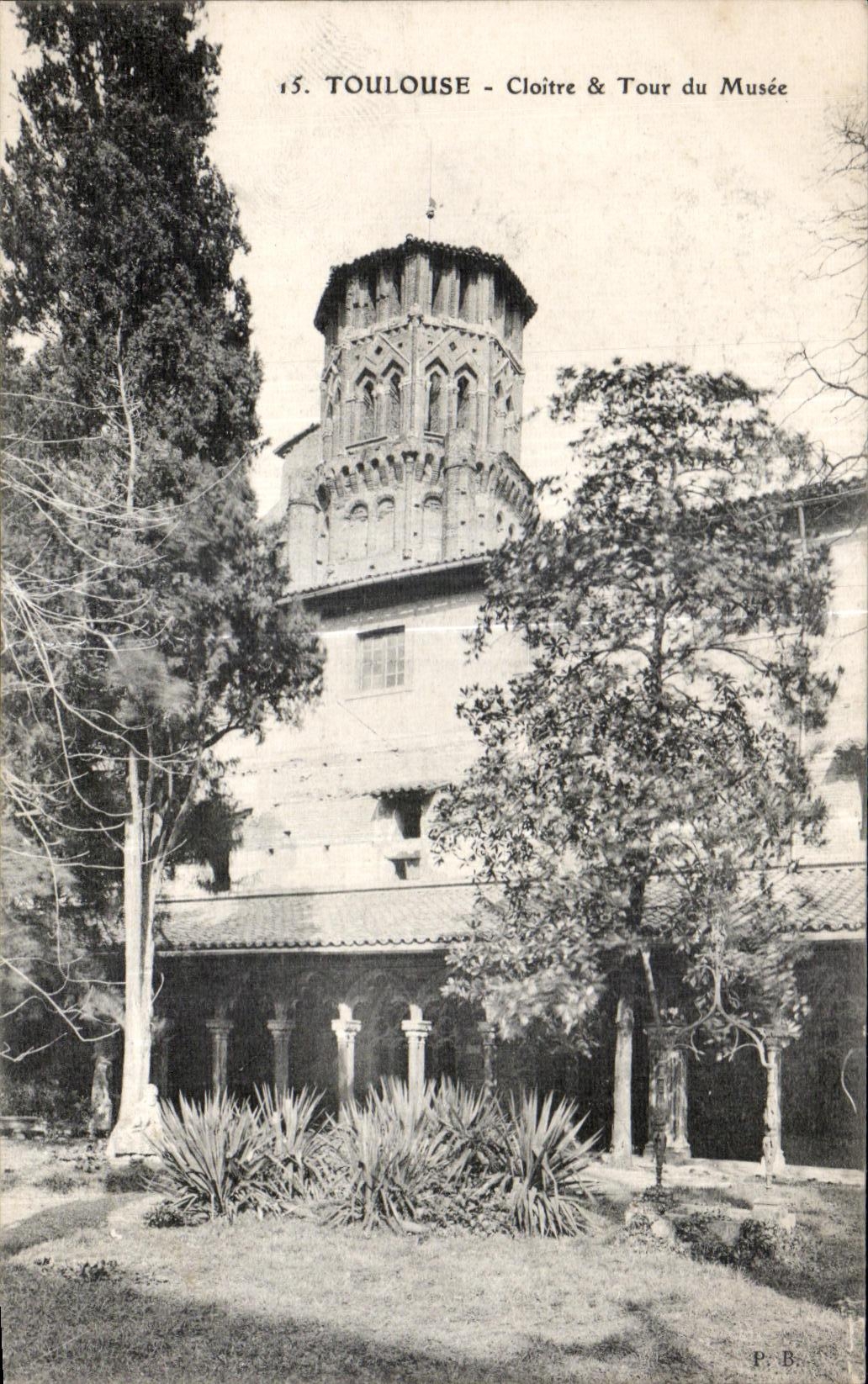 Claustro de CPA Toulouse y vuelta del museo
