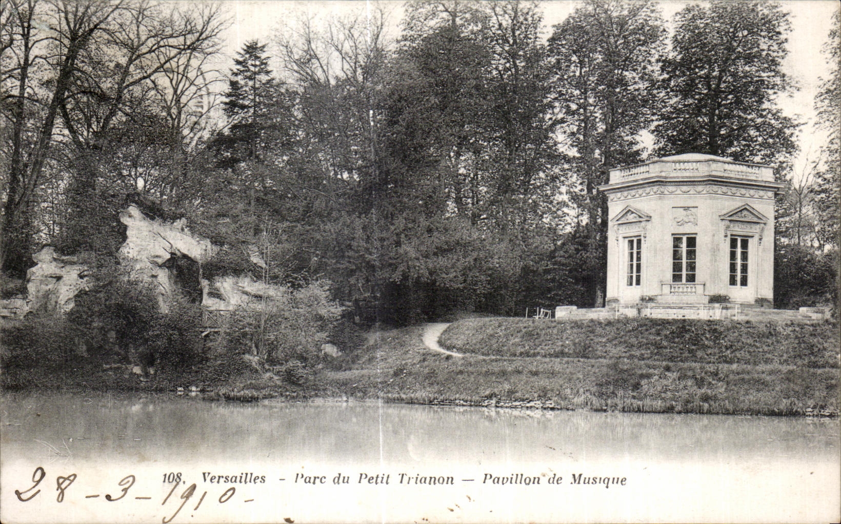 CPA Versailles Pace du Petit Trianon Pavillon de Musique