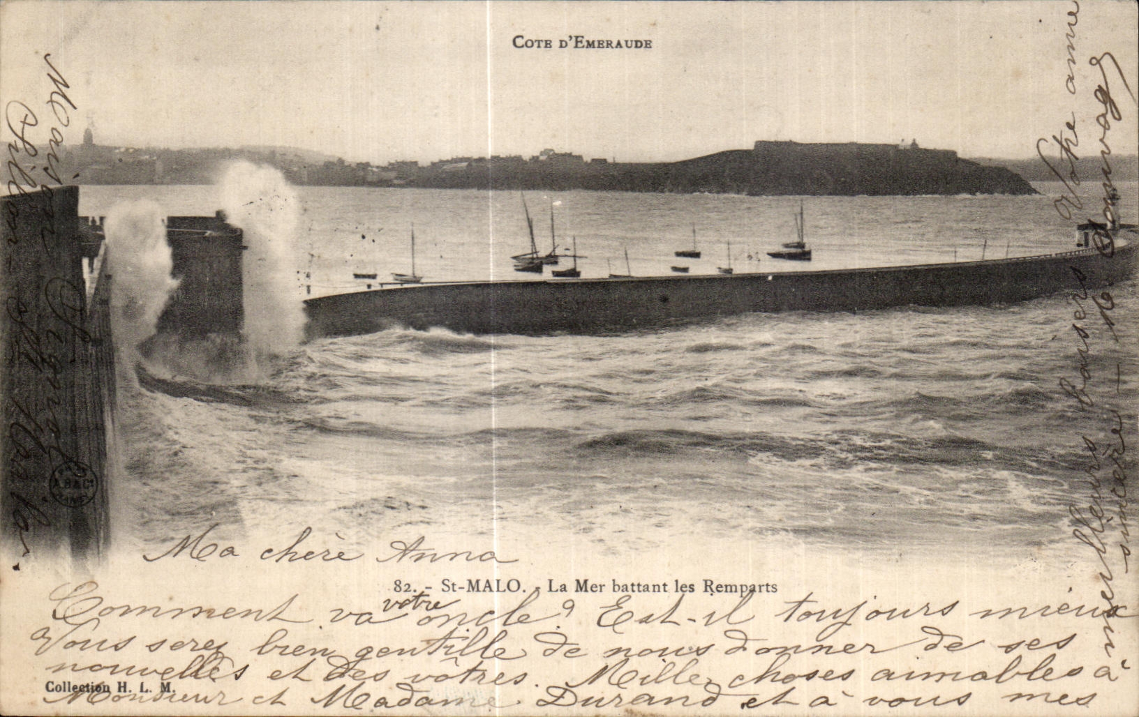 CPA Dimensions Emeraude St Malo the Sea beating the Walls