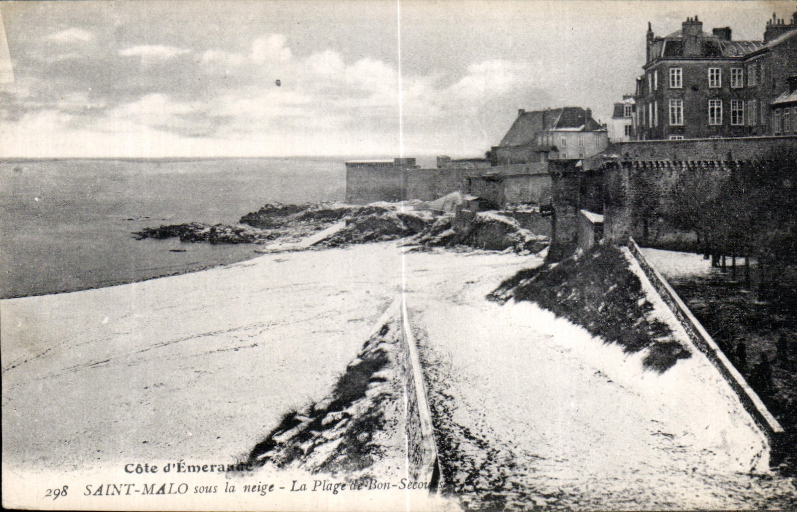 CPA St Malo under snow the Beach of Good Secot