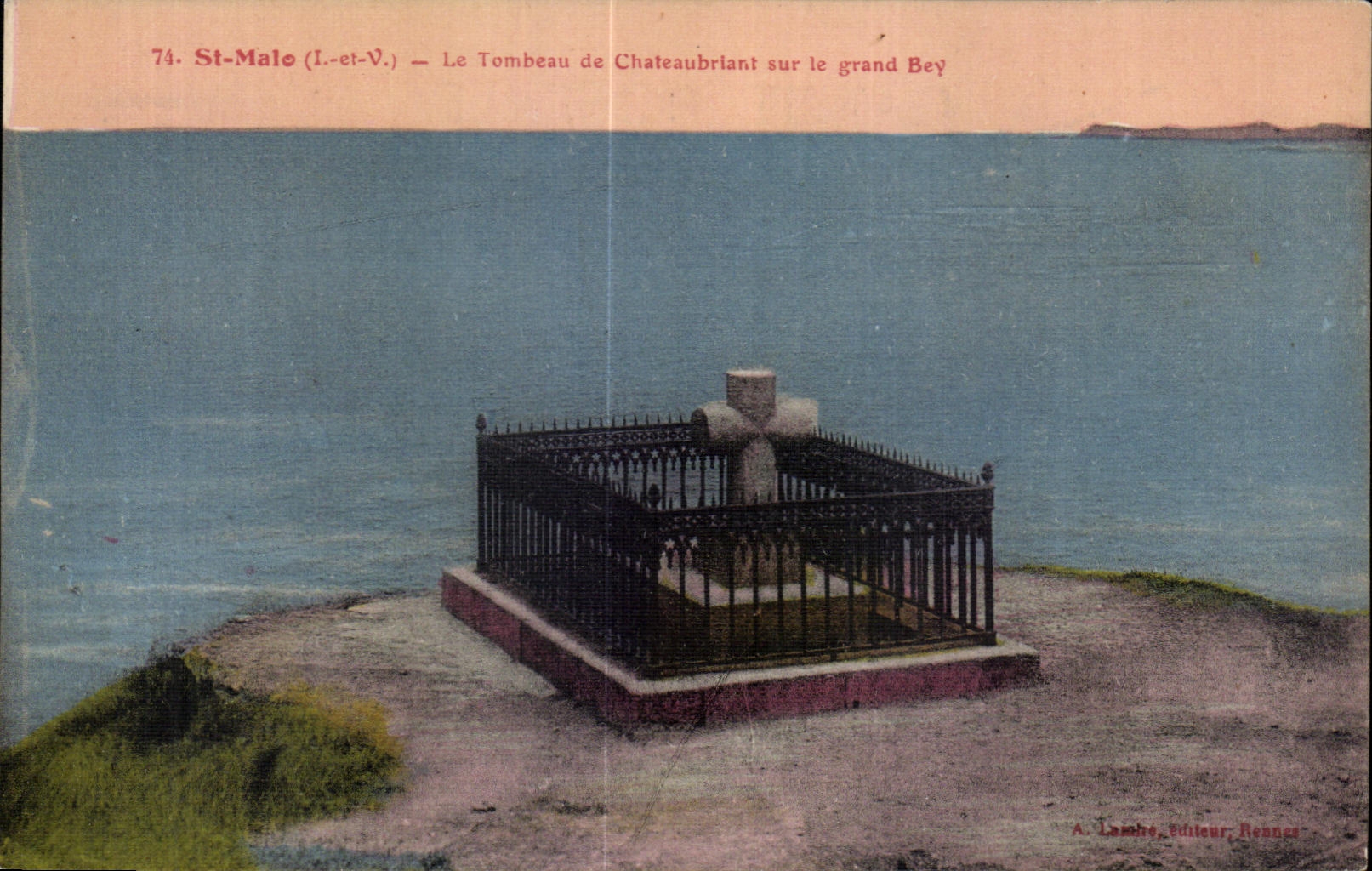 CPA St Malo La Tombeau de Chateaubriant sur le grand Bey