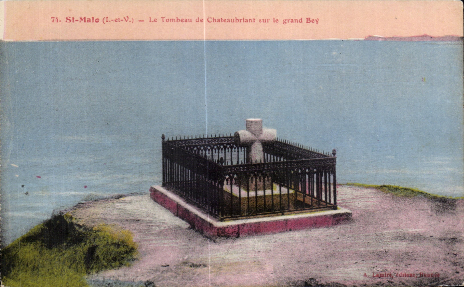 CPA St Malo Le Tombeau de Chateaubriant sur le grand Bey