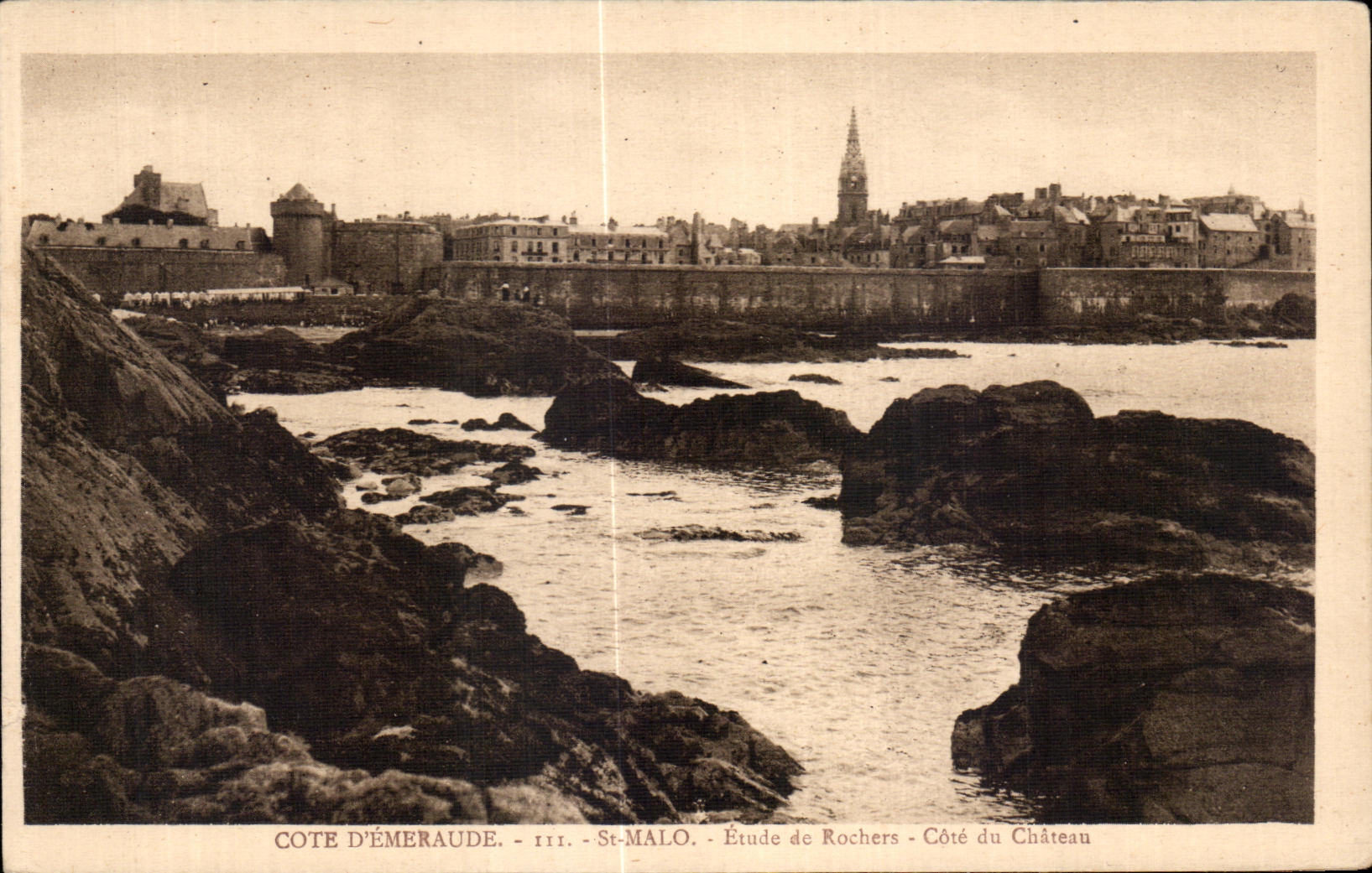 CPA Cote Emerald St Malo Etude of Rocks Dimensions Castle