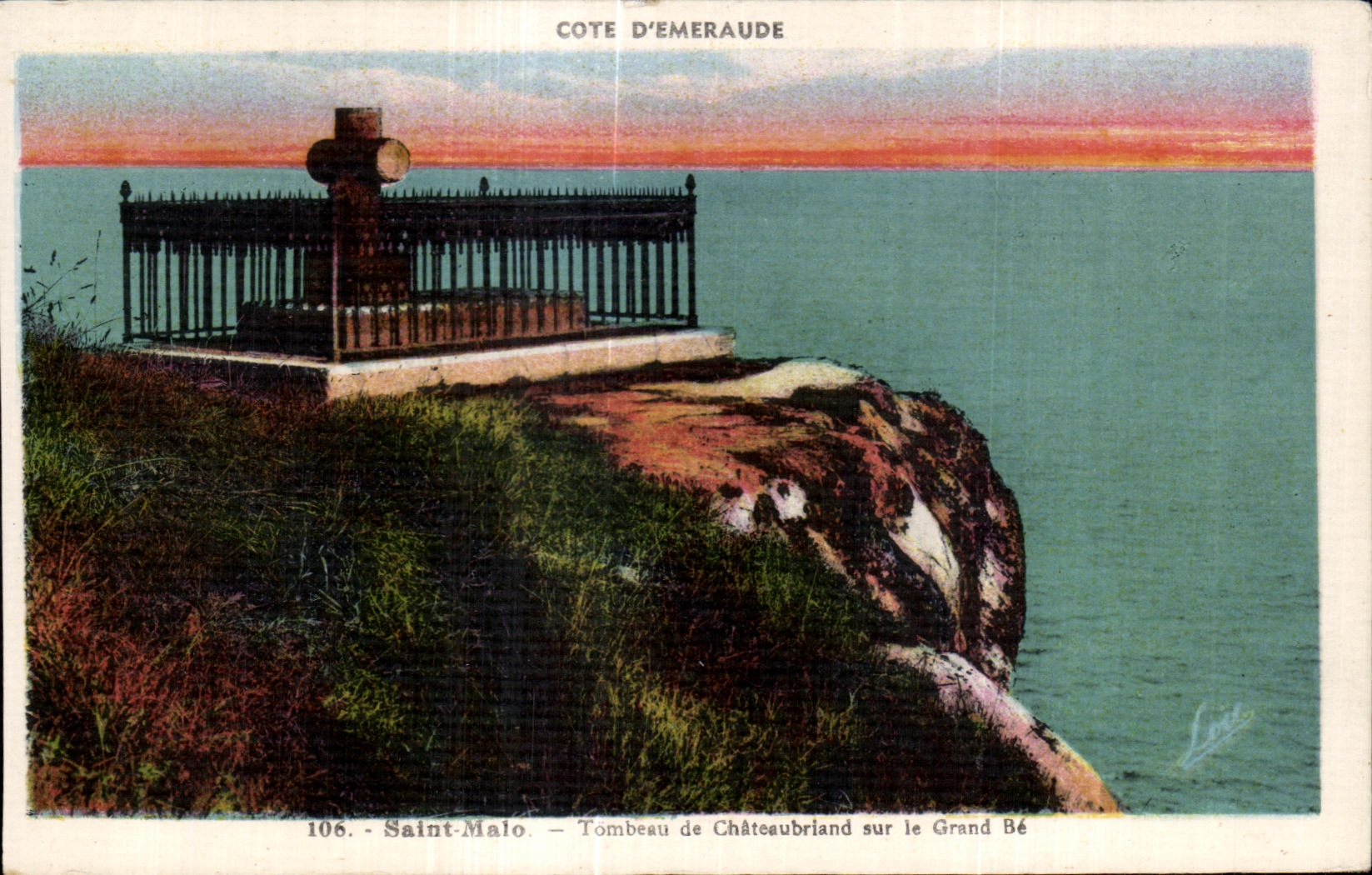 CPA Saint Malo Tomb of Chateaubriant on Large Be