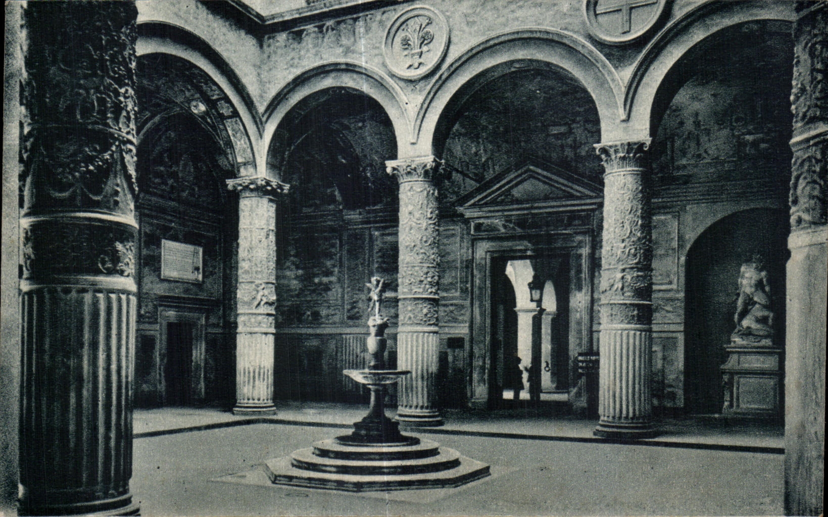 CPA Firenze II cortille del Palazzo Vecchio