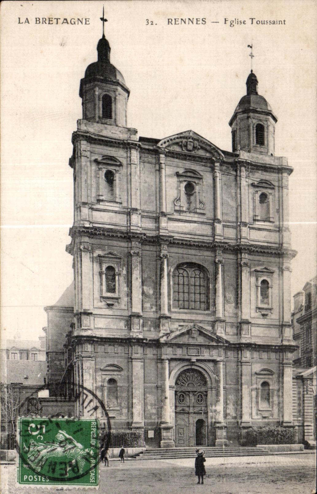 CPA La Bretagne Rennes Eglise Toussaint