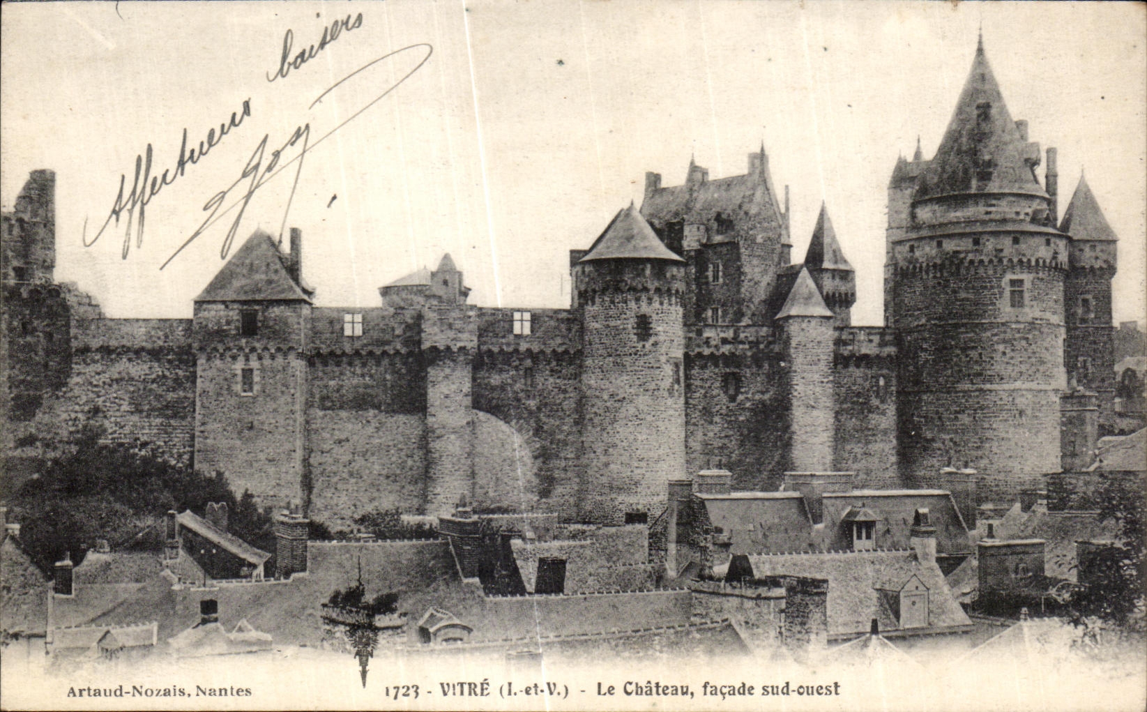 CPA esmalta el ataque frontal meridional occidental del castillo