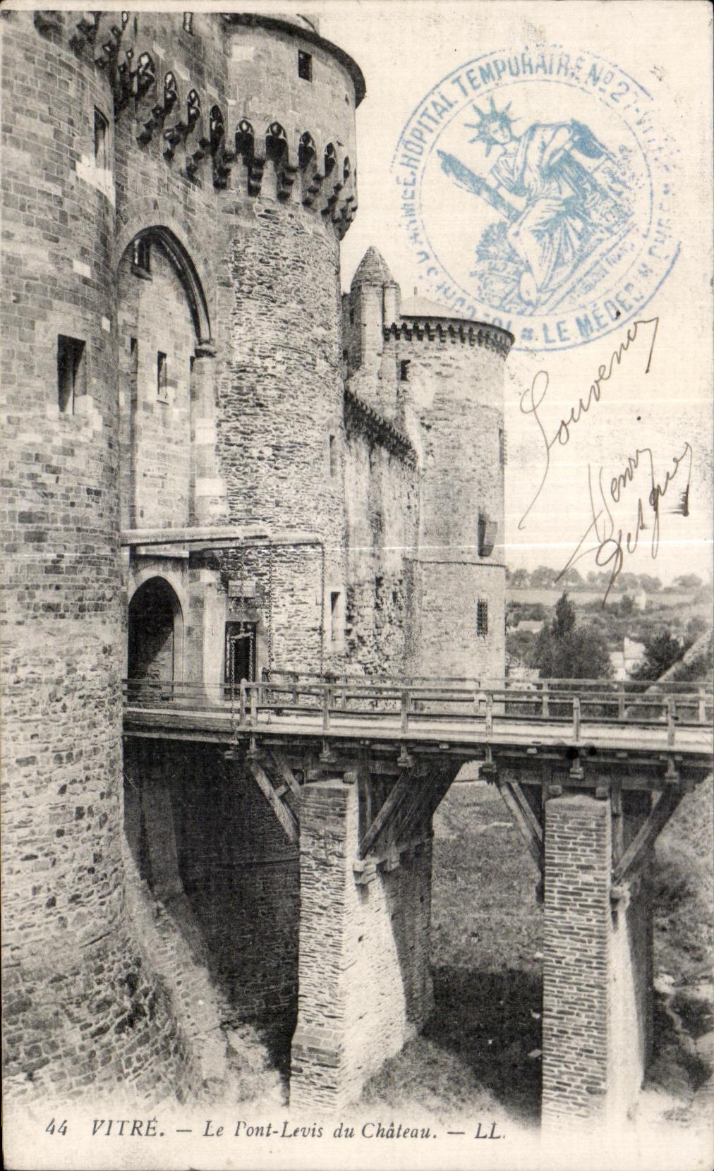 CPA Vitre Le Pont Levis du Chateau