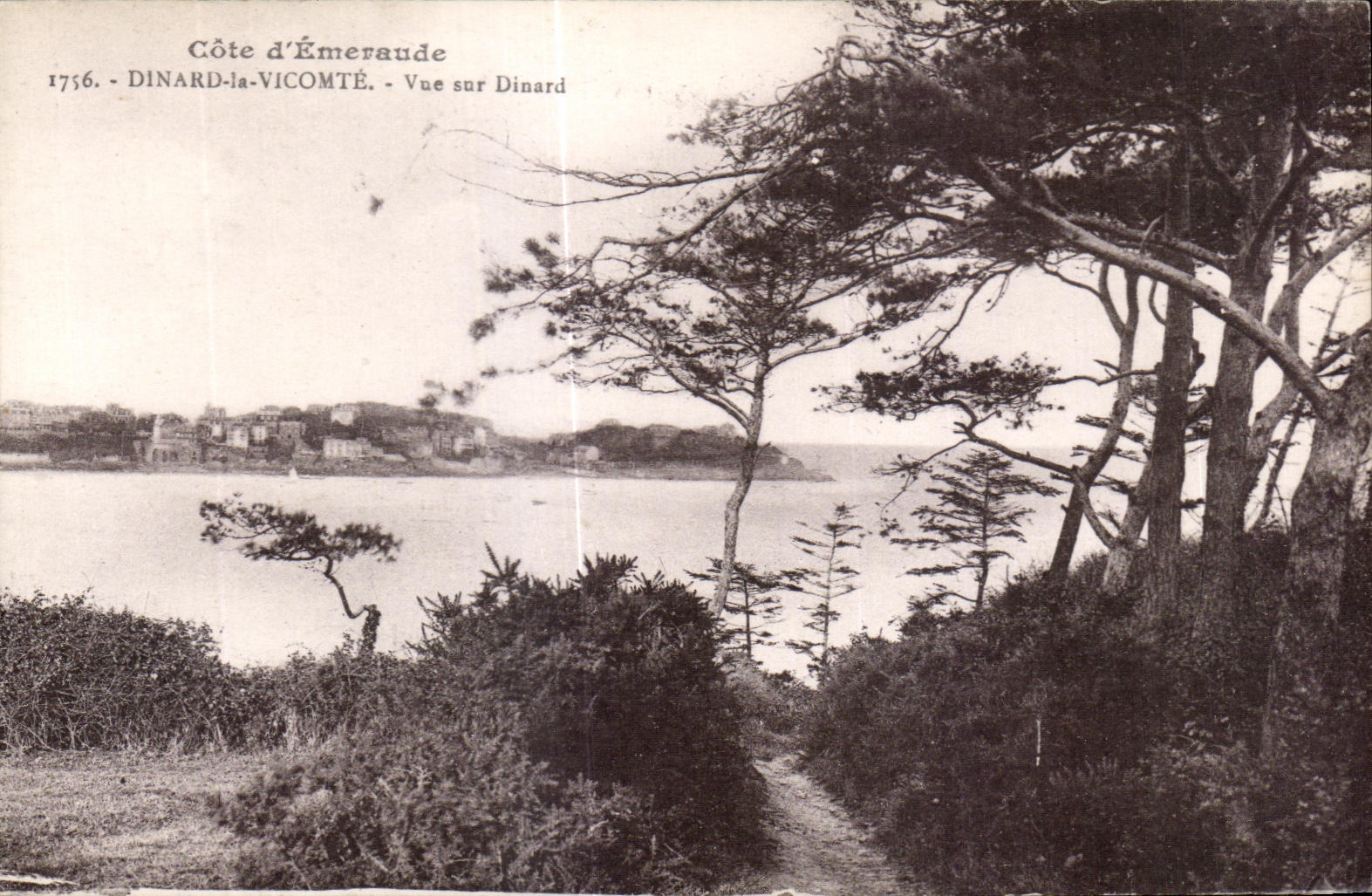 CPA Dinard Cote d Emeraude la Vicomte Vue sur Dinard