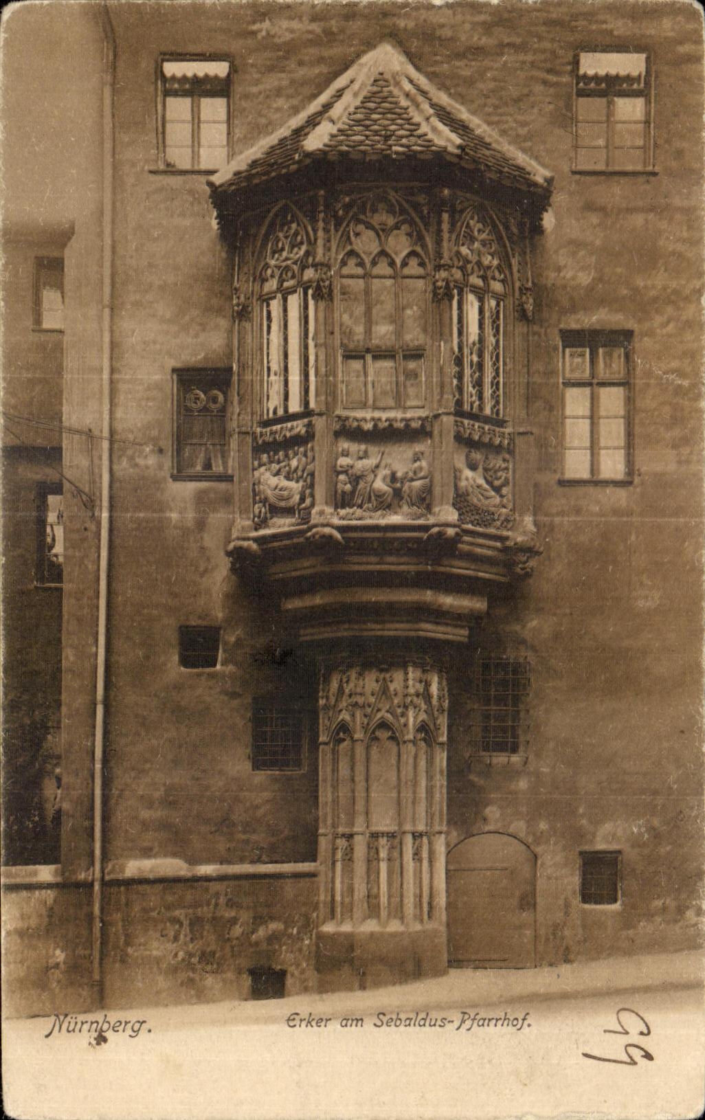CPA Nurnberg Erker am Sebalds Pfarrhof