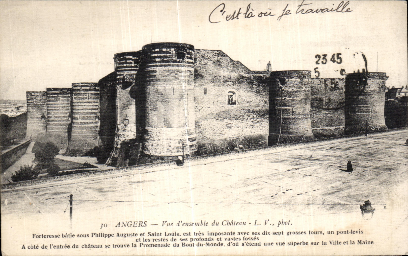 CPA Angers Vue d ensemble du Chateau