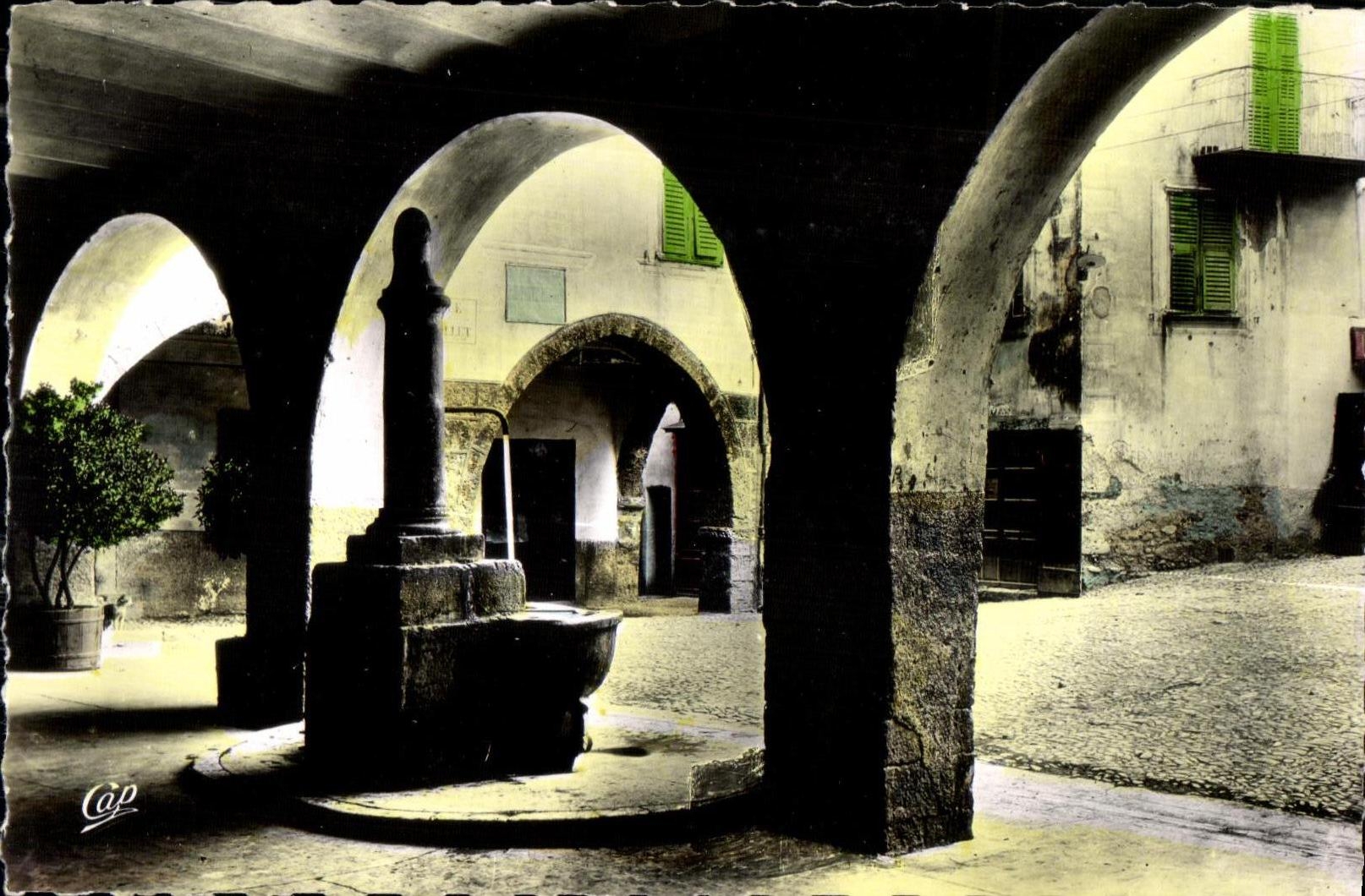 CPSM Sospel La Vielle Fontaine Place Saint Nicolus