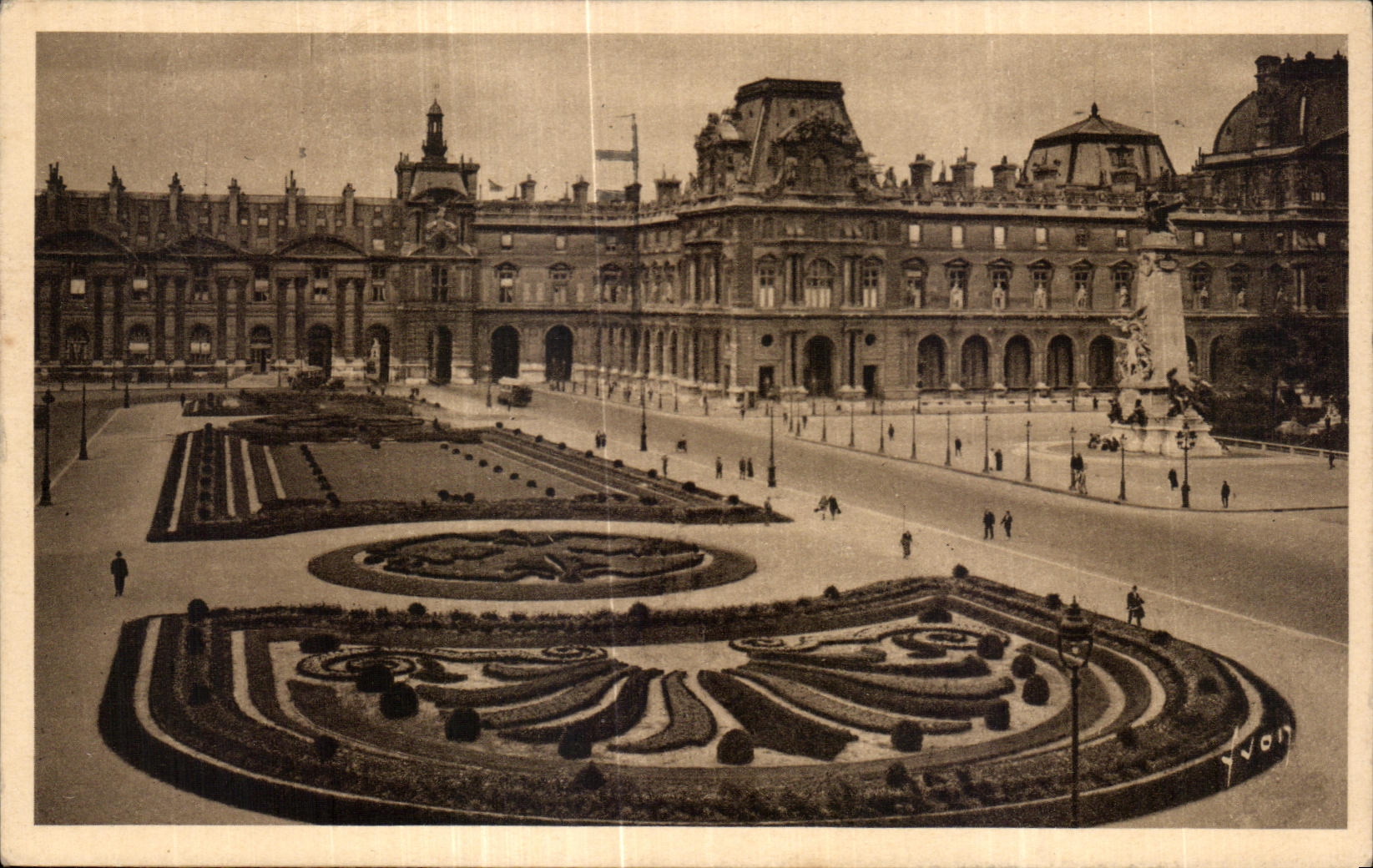 CPA Paris mientras que da un paseo el lugar del carrusel en la lumbrera contenta
