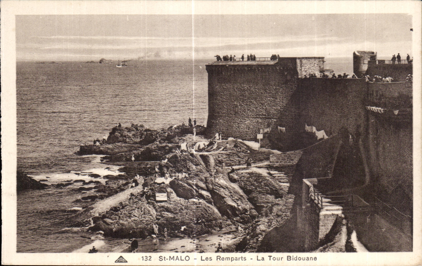 CPA St Malo Les Remparts La Tour Bidouane