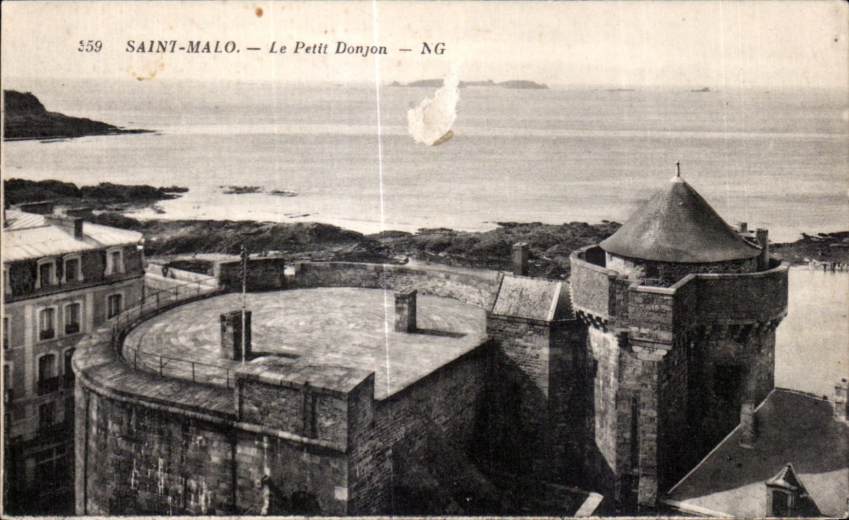 CPA Saint Malo Le Petit Donjon