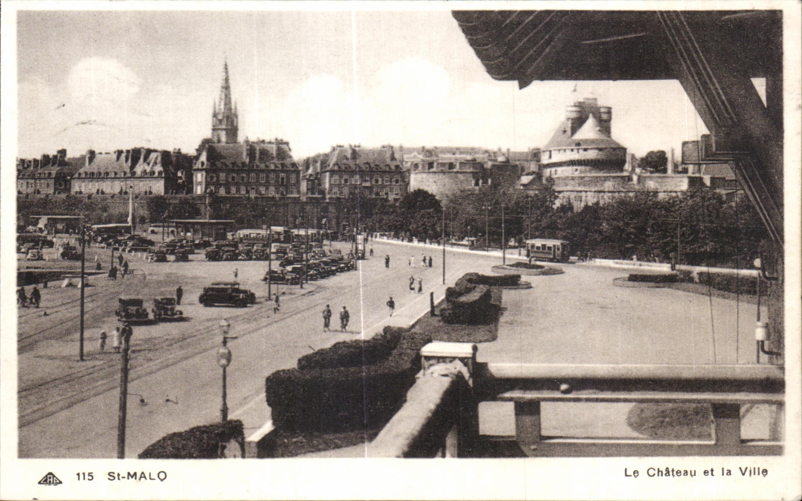 CPA Saint Malo the Castle and the City